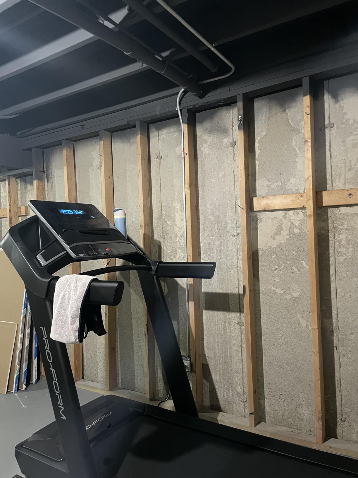 ProForm Carbon Treadmills | Foldable Treadmill for Running and Cardio Workouts with Shock Absorbing Cushioning to Reduce Joint Impact customer photo 2