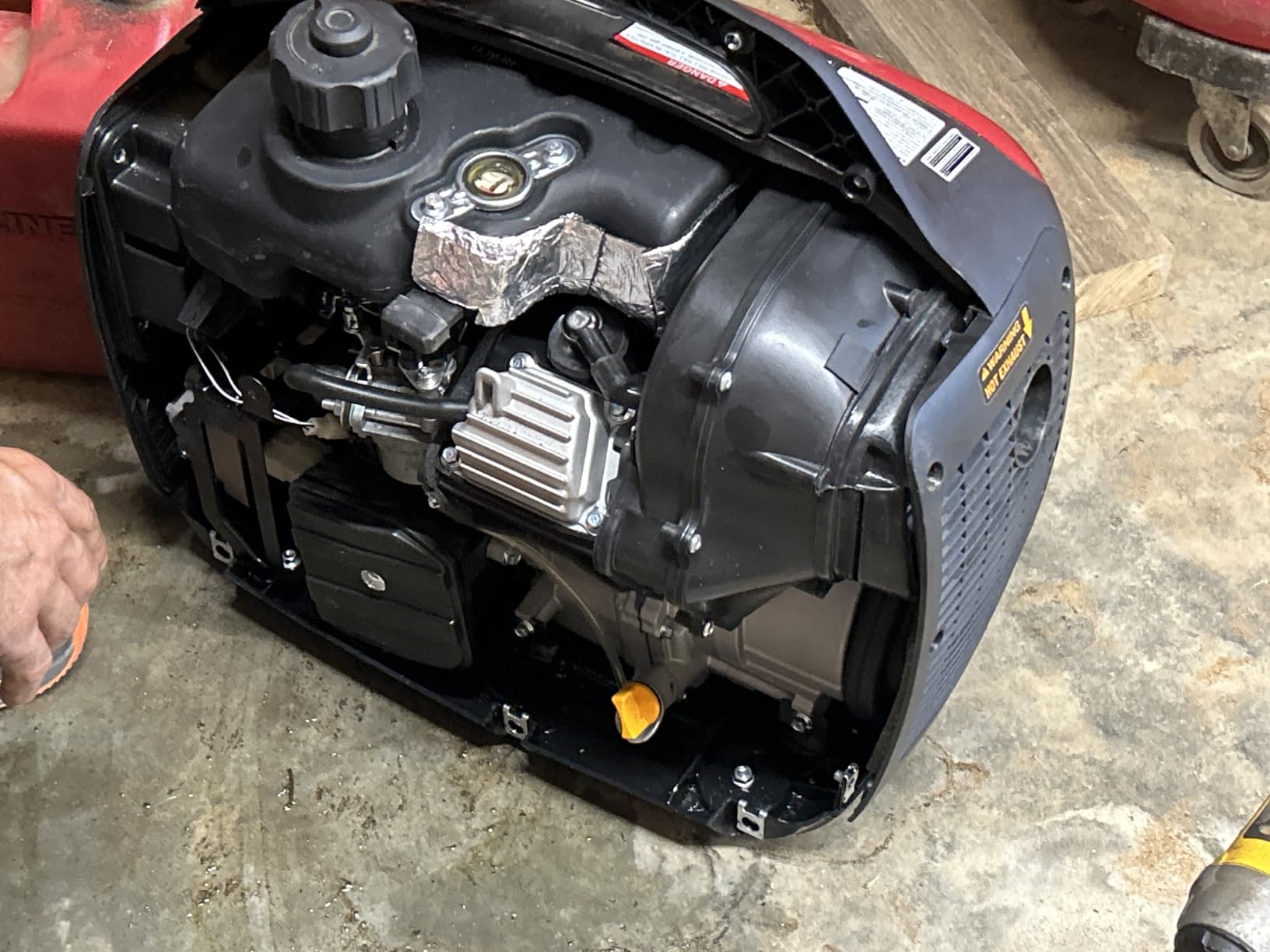 A-iPower 2300W Gas Portable Inverter Generator, RV Ready, Ultra-Lightweight customer photo 1