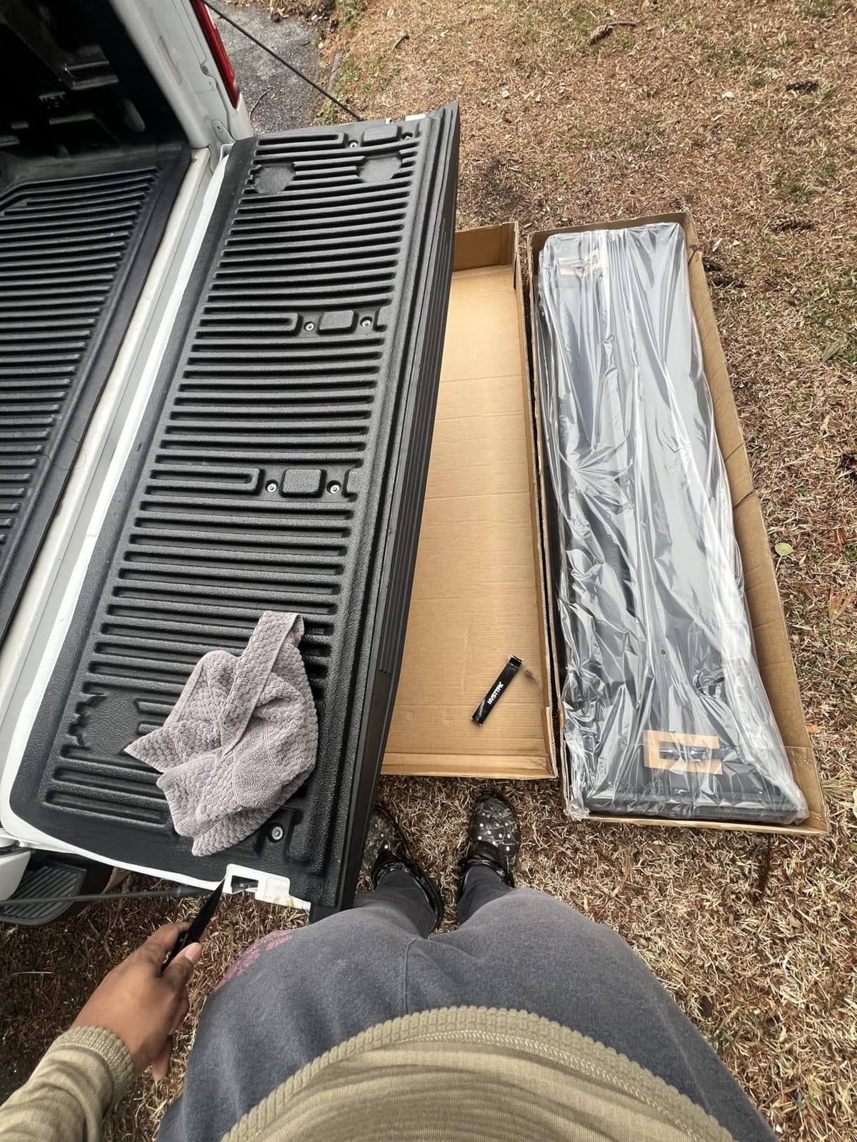 AUTOSAVER88 Soft Quad-Fold Tonneau Cover Fit for 2015-2026 Ford F-150 5.5ft customer photo 1