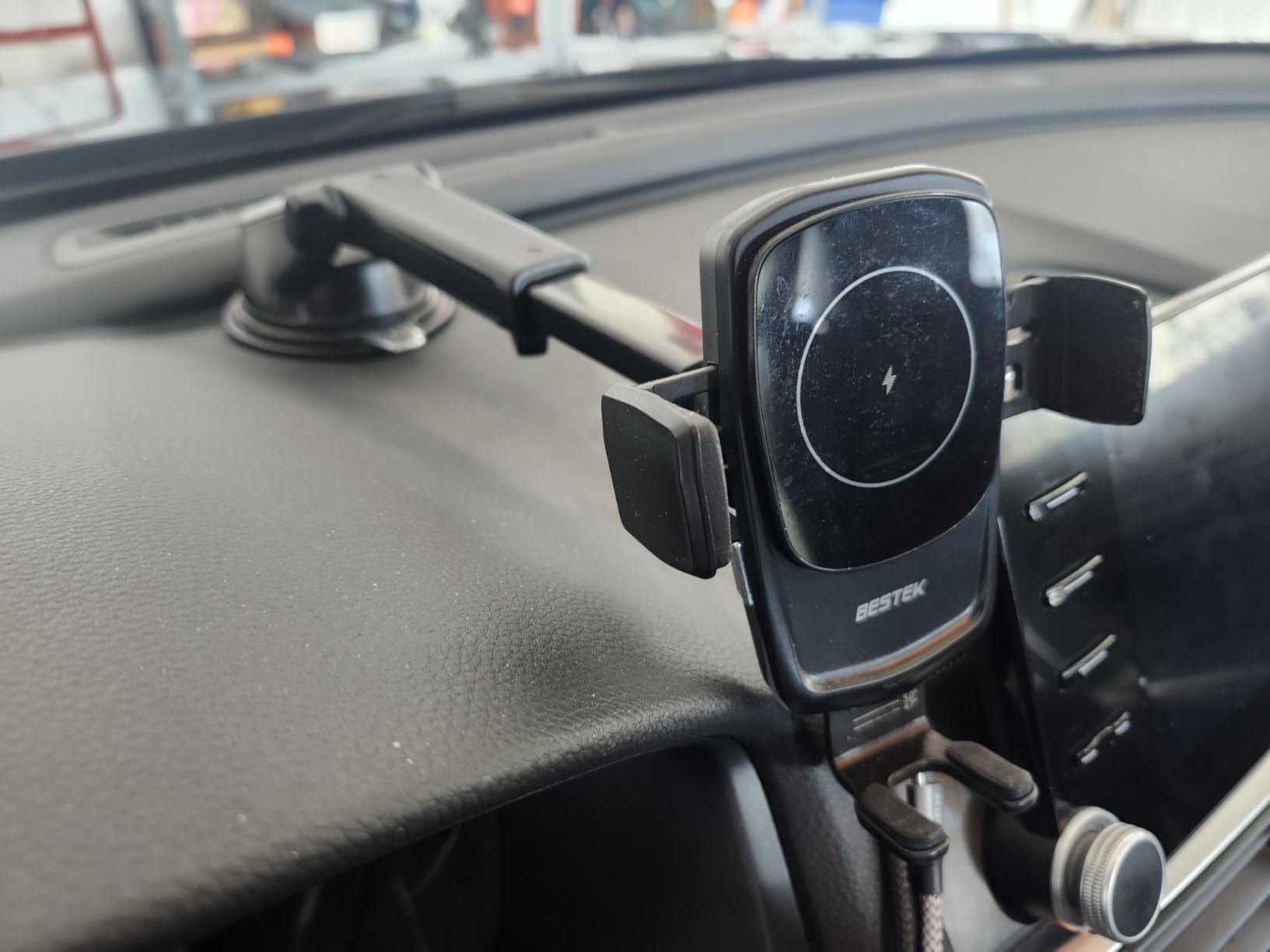 BothLin 3-in-1 Wireless Car Charger Mount, 15W Fast Charging Auto-Clamping Phone Holder for iPhone 17 16 15 14, Samsung Galaxy S24 S23, Dashboard, Vent & Windshield Car Mount(Black) customer photo 1