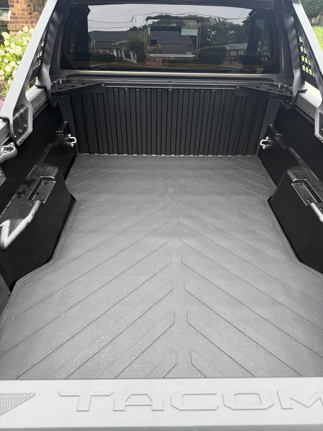 GEEDAR Heavy Duty Rubber Bed Mat for 2015-2026 Ford F-150 5.5 ft CrewCab Bed Liner, Includes 22-26 Lightning Crew/Super Crew, All Weather F-150 5.5 ft Bed Mat, Ford F150 Accessories, Black customer photo 1
