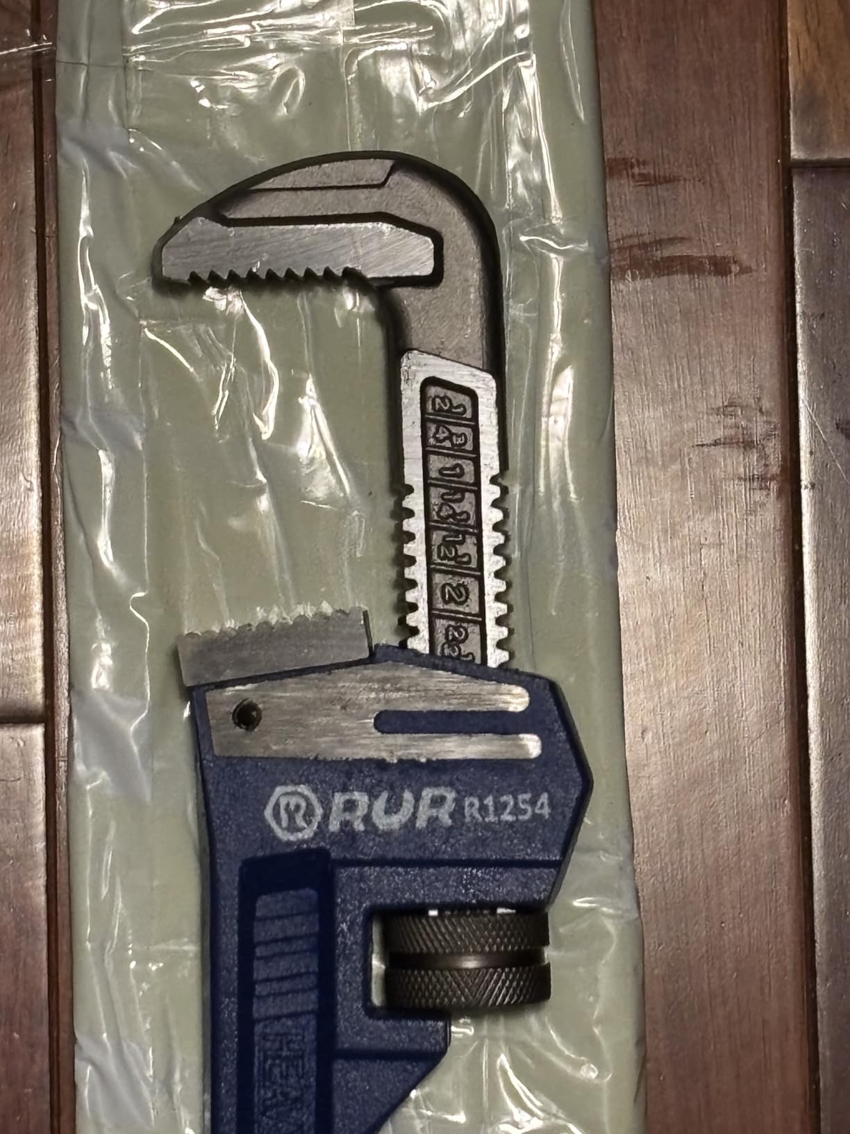 3Pcs 8&12&18-inch Heavy Duty Pipe Wrench Sets - Heavy Duty Straight Plumber Wrenches Set,Easy Adjusting,Tight Bite without Slipping customer photo 2