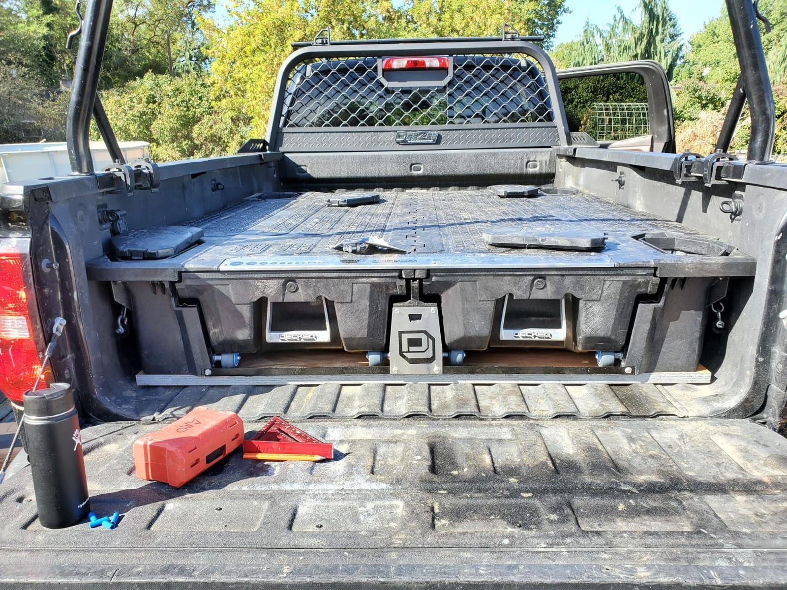 DECKED Truck Bed Storage System Includes System Accessories | Compatible with Chevy Silverado & GMC Sierra 1500 (2007-2018 New Body Style + 2019 Legacy/Limited) 5'9
