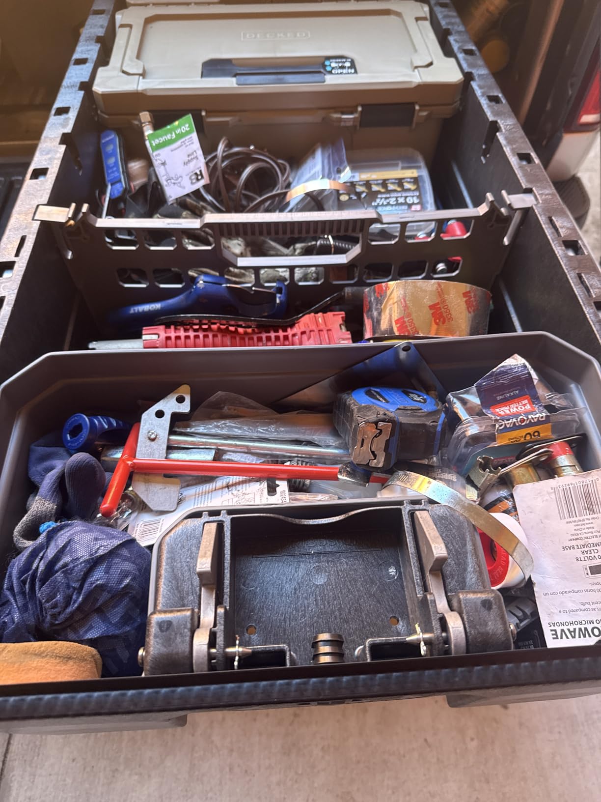 DECKED Truck Bed Storage System Includes System Accessories, Compatible with Ford Super Duty (2017-current) 6'9