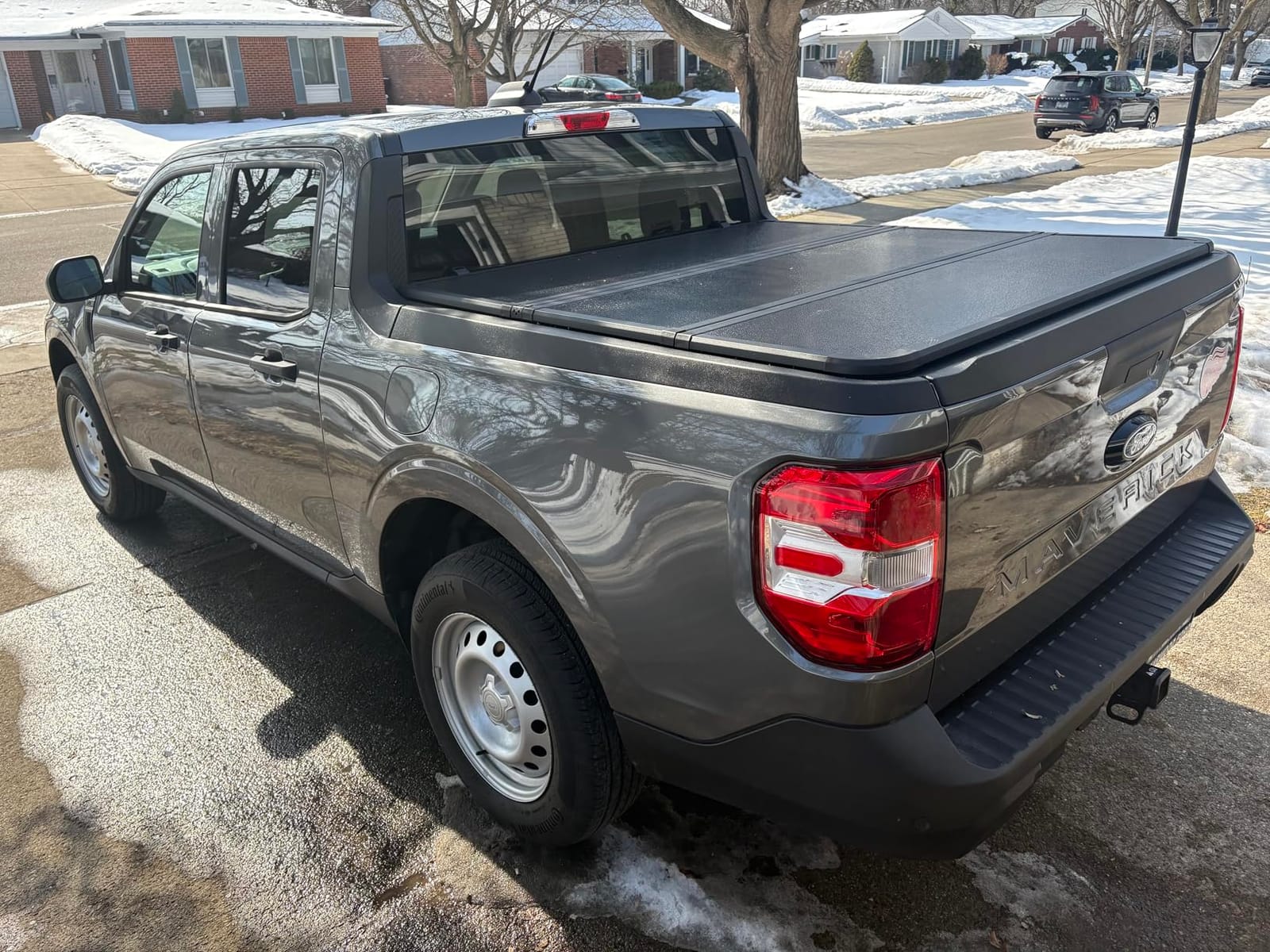 Hard Tri Fold Aluminum Truck Bed Tonneau Cover Compatible for 2022 2023 2024 2025 2026 Ford Maverick 3-Fold 4.5FT 54.4Inch customer photo 2