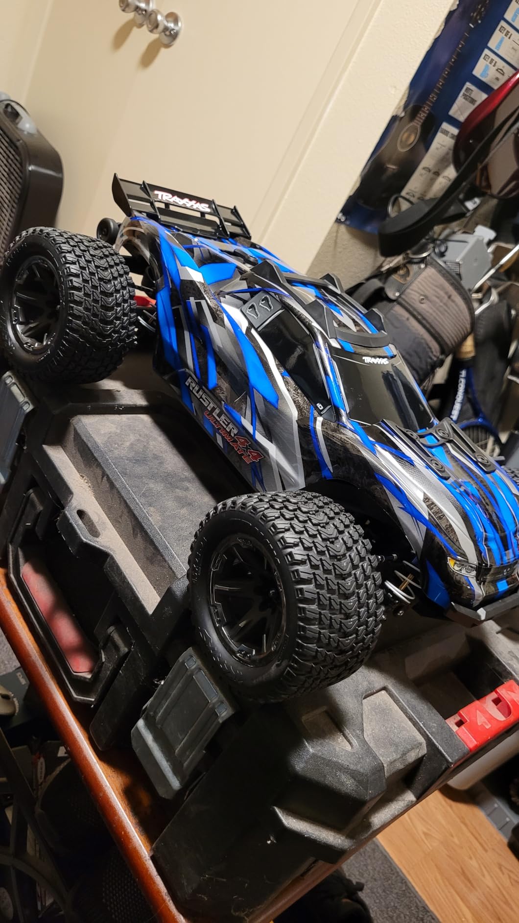 Traxxas Rustler 4x4 Ultimate VXL Blue 1/10 RTR - 67097-4 customer photo 2