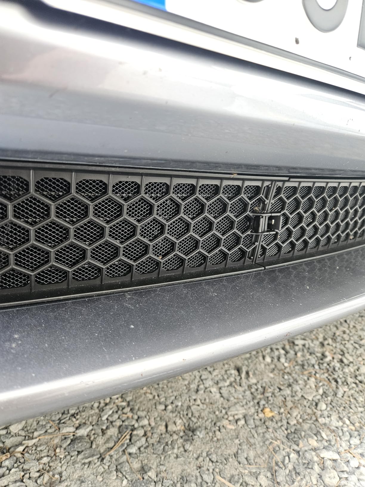 REFORM DESIGN Front Grill Mesh for 2020-2025 Tesla Model Y（Not for Juiper） customer photo 1