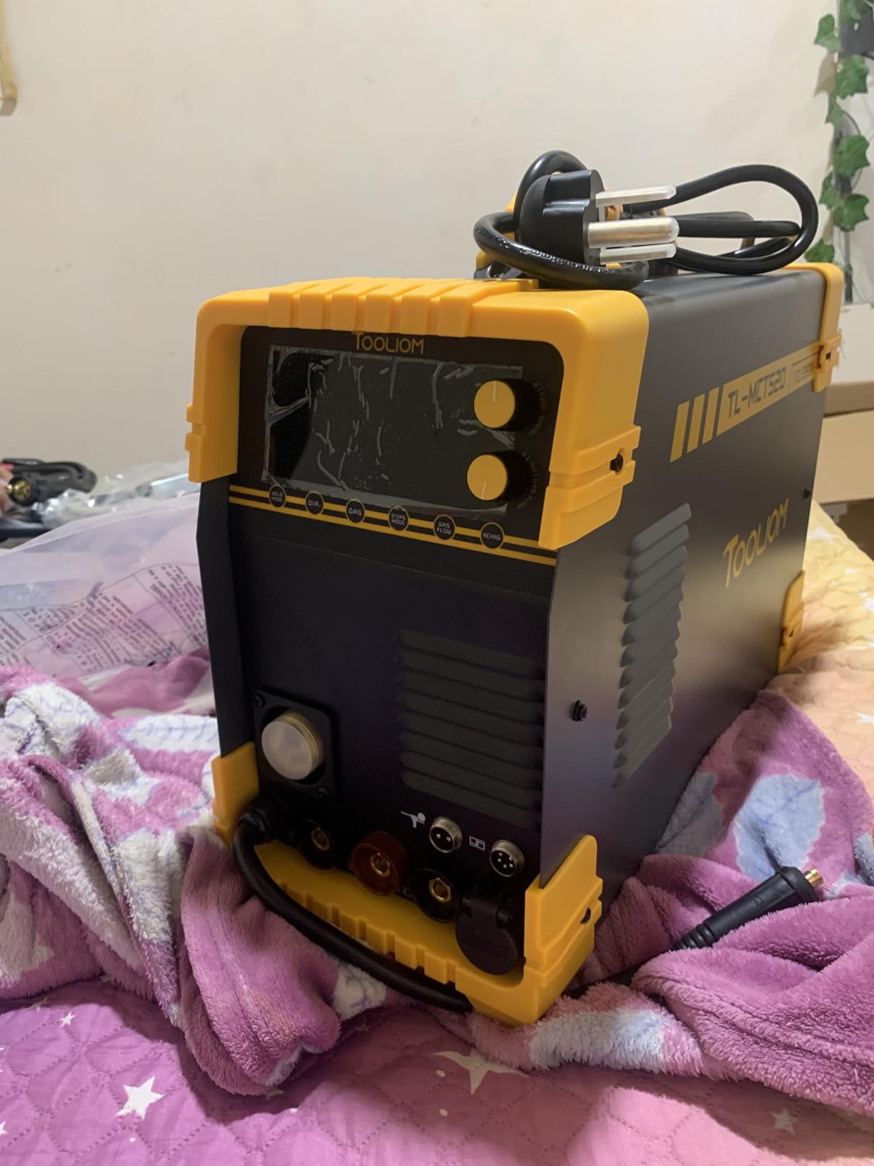 TOOLIOM 110/220V 6-in-1 Welder & Plasma Cutter Kit with Wire, Rod & Gloves customer photo 2