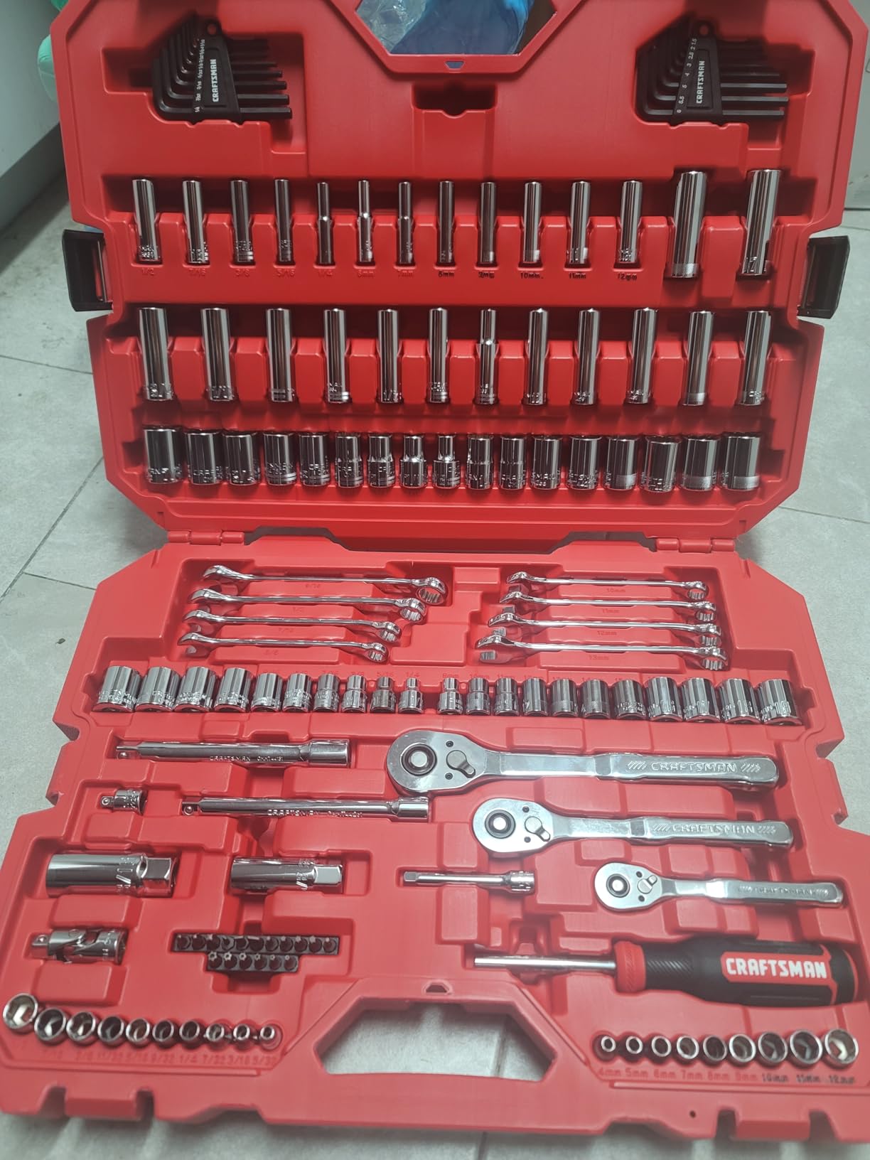 CRAFTSMAN Mechanic Tool Set 135 Pcs, 1/4, 1/2 and 3/8 Inch Drive SAE and Metric Socket Wrench Set with Case (CMMT12124) customer photo 2