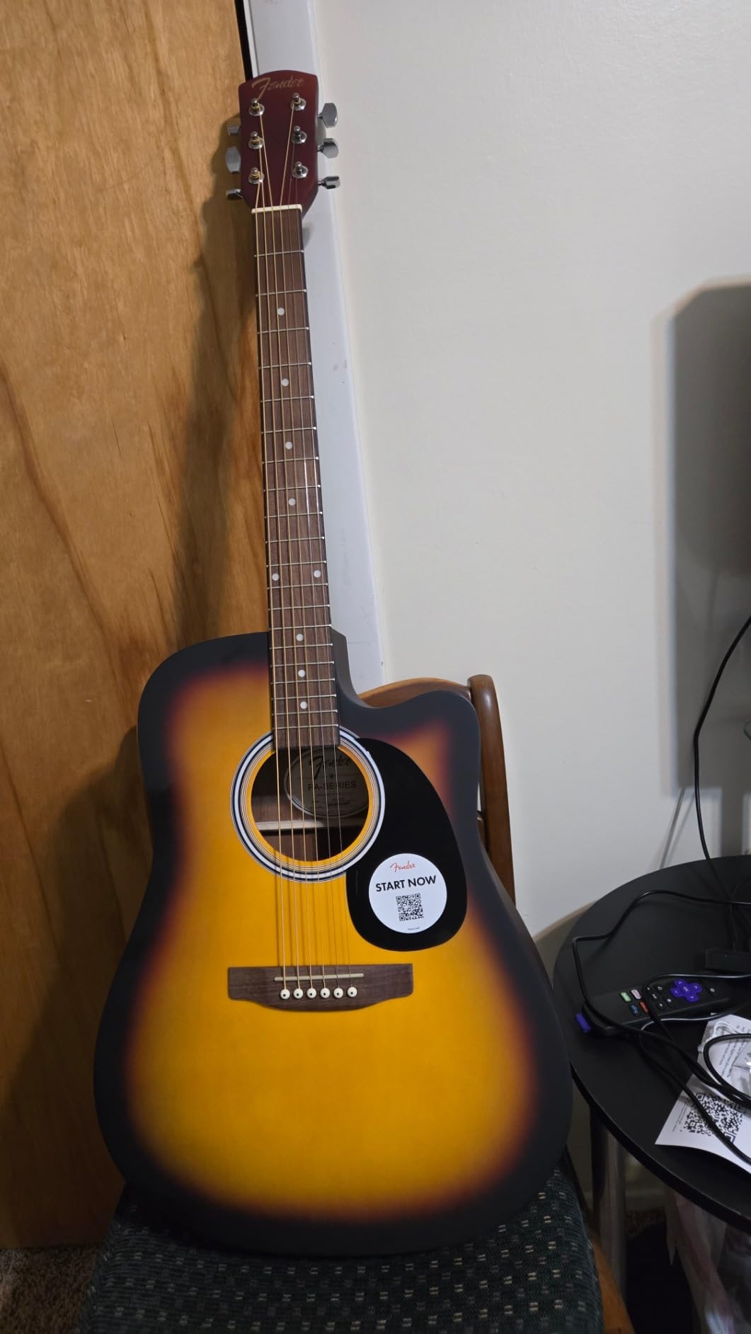 Fender FA-25CE Dreadnought Acoustic Electric Guitar, Beginner Guitar, with 2-Year Warranty, Includes Built-in Tuner and On-Board Volume and Tone Controls, Comes with Free Lessons, Natural customer photo 1