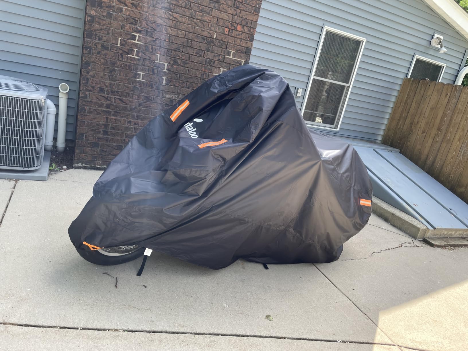Heavy Duty Motorcycle Cover Waterproof Outdoor Storage Fits Up to 104