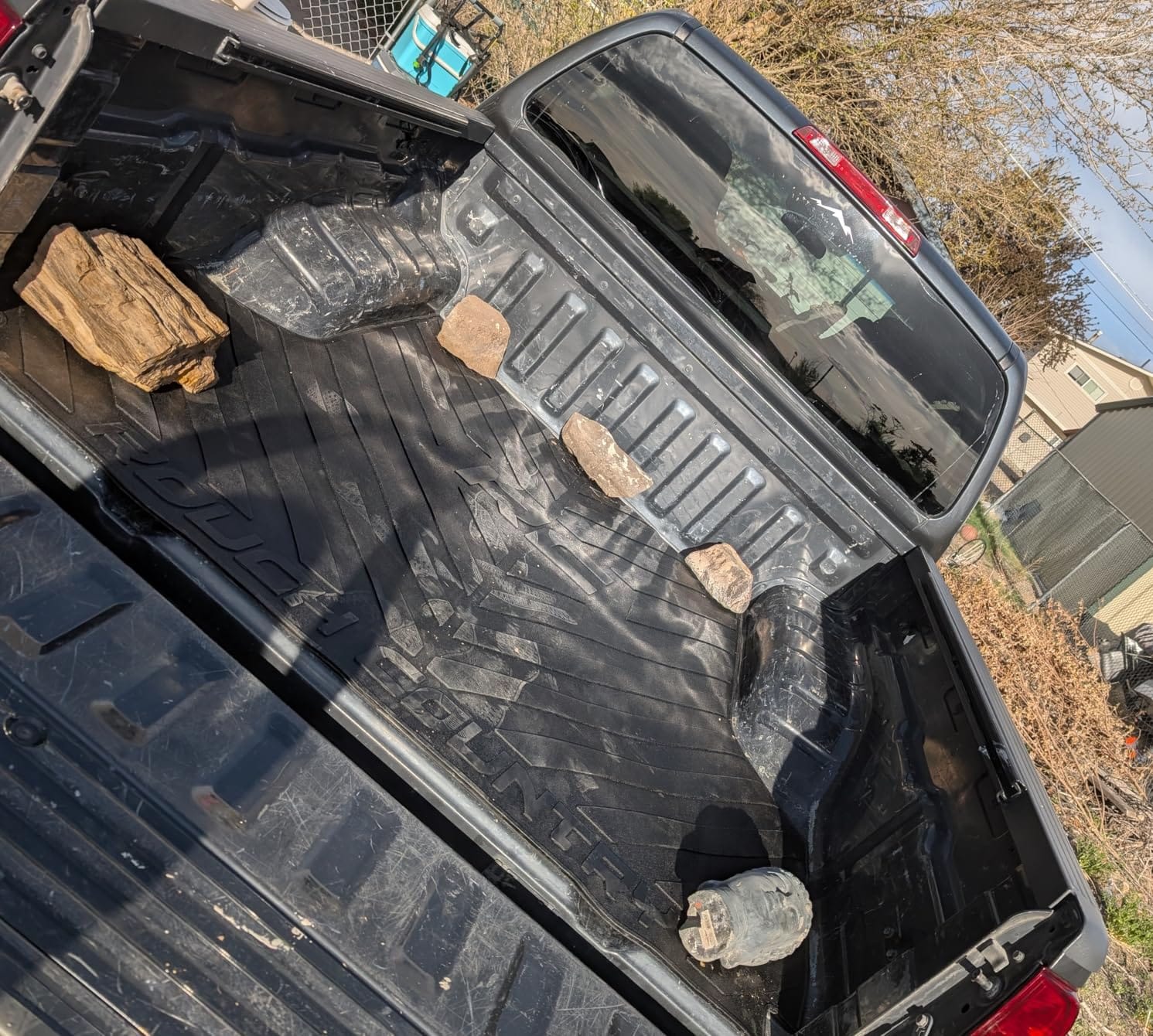 Rough Country Truck Bed Mat for Nissan Frontier (2005-2026) - Fits 5' Bed, Tear-Resistant Heavy-Duty Rubber, Non-Slip Protection customer photo 2