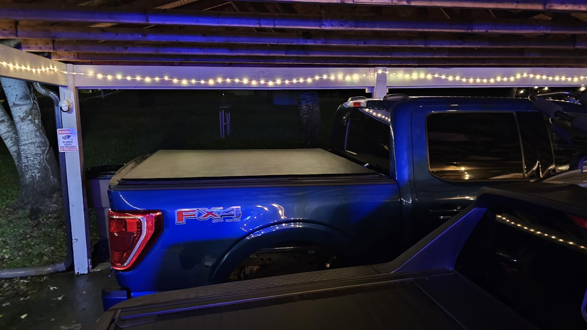 TOMOKA Soft Tri-Fold Tonneau Cover for 2004-2026 Ford F-150, 5.5ft Bed | Weatherproof Build; Secure Latch Tri-Fold Lock; Easy No-Drill Install customer photo 1
