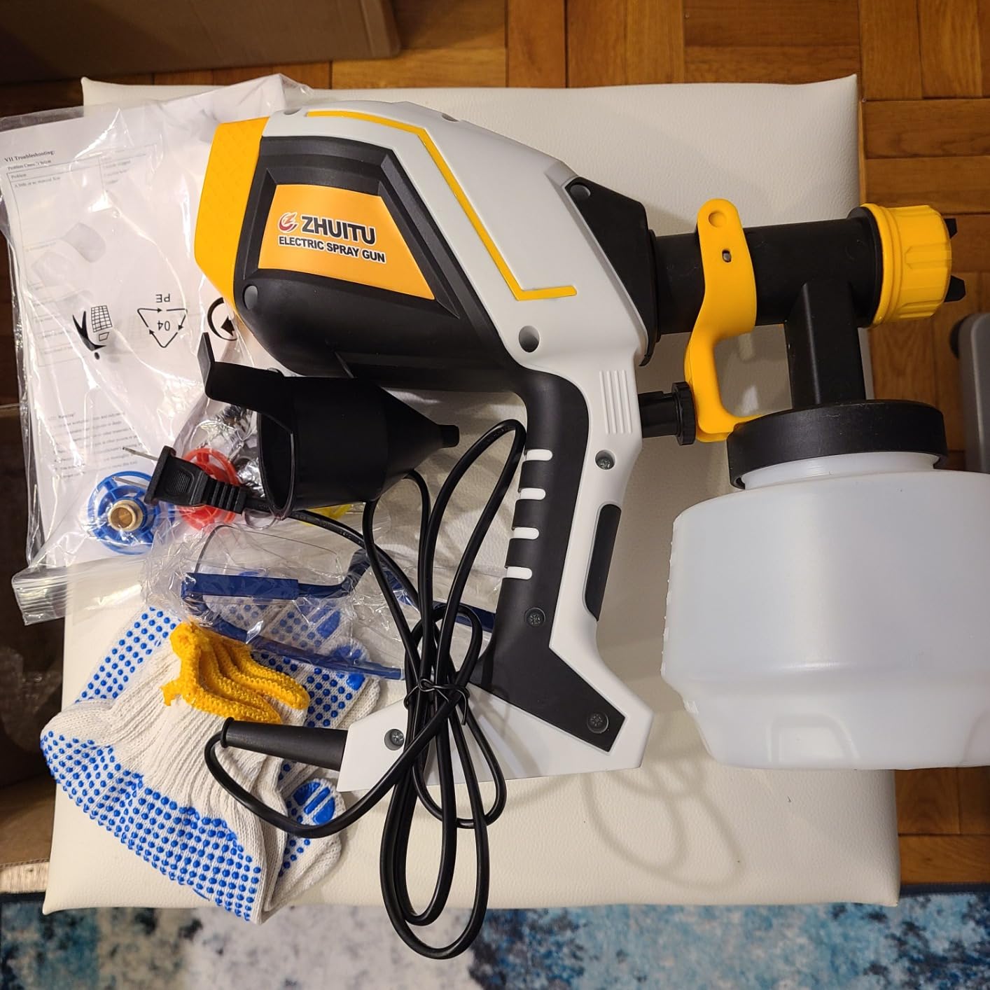 Paint Sprayer 1000W HVLP Electric Spray Paint Gun with 6 Copper Nozzles and 3 Spray Patterns 1200ML High Capacity Container for Furniture, Fences, Walls, Garage Doors (Yellow) customer photo 1