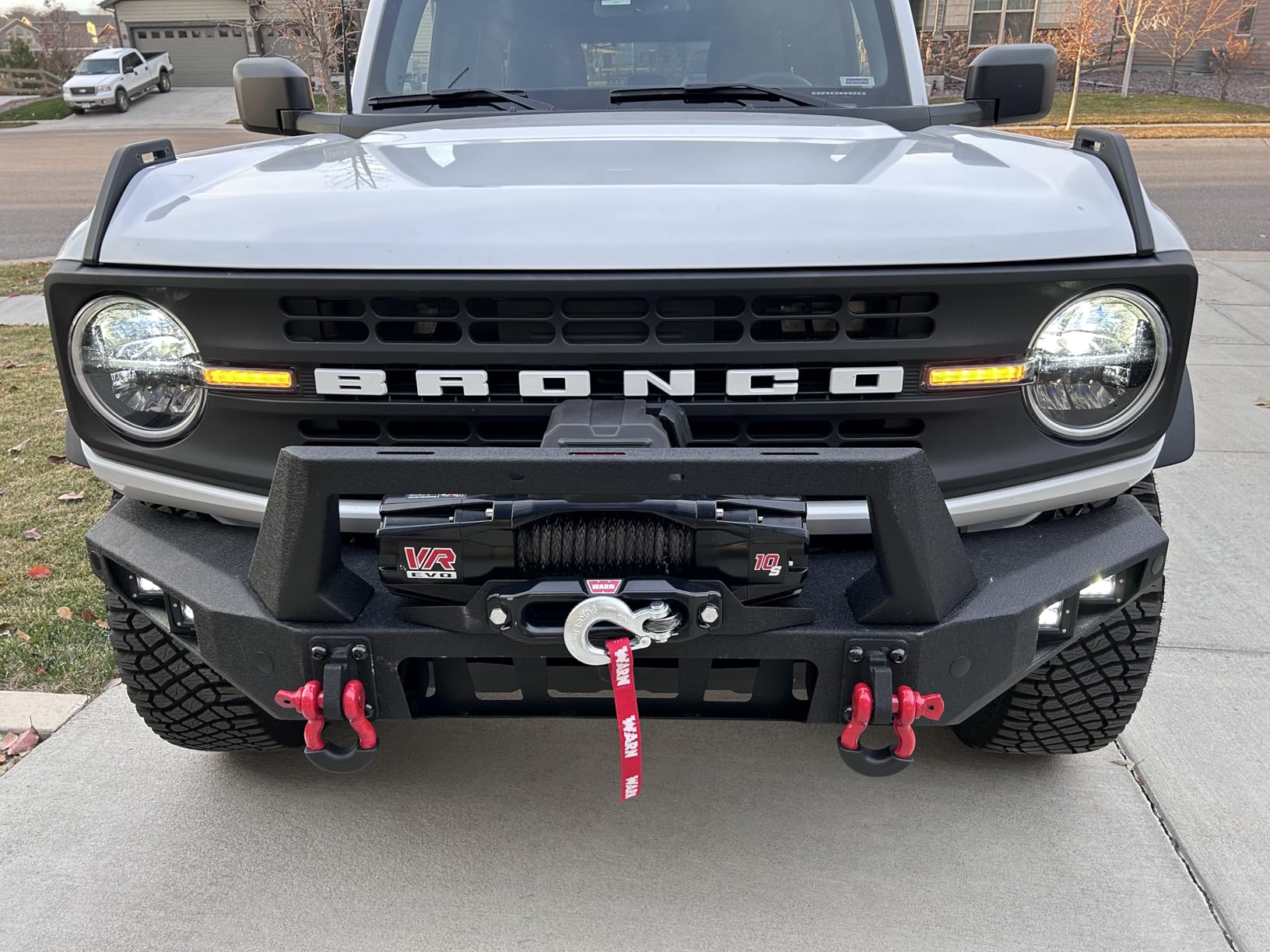 Steel Front Bumper Compatible with 2014 2015 GMC Sierra 1500 | Winch Plate, Sensor Holes, License Plate Bracket & D-rings, Automotive Replacement Bumper, Black customer photo 2