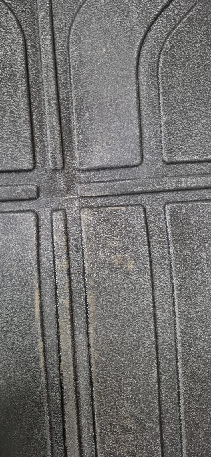 Truck Bed Mat Compatible with 2019-2024 2025 Chevy Silverado 1500 & GMC Sierra 1500 Crew Cab 5.8Ft Short Bed, TPE All-Weather Truck Bed Liner customer photo 2