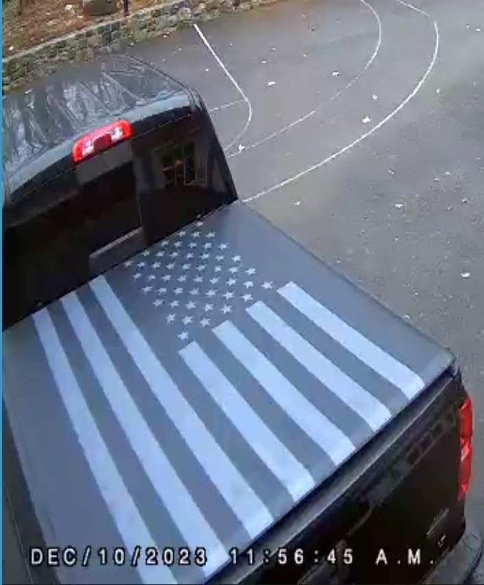 American Flag Truck Tonneau Cover for Chevy Silverado 1500 / GMC Sierra 1500 2019-2026 with 5.8 ft Bed Length, All-Weather Soft Roll Truck Bed Cover for Truck Black/Gray Flag (NO Multi-Flex Tailgate) customer photo 2