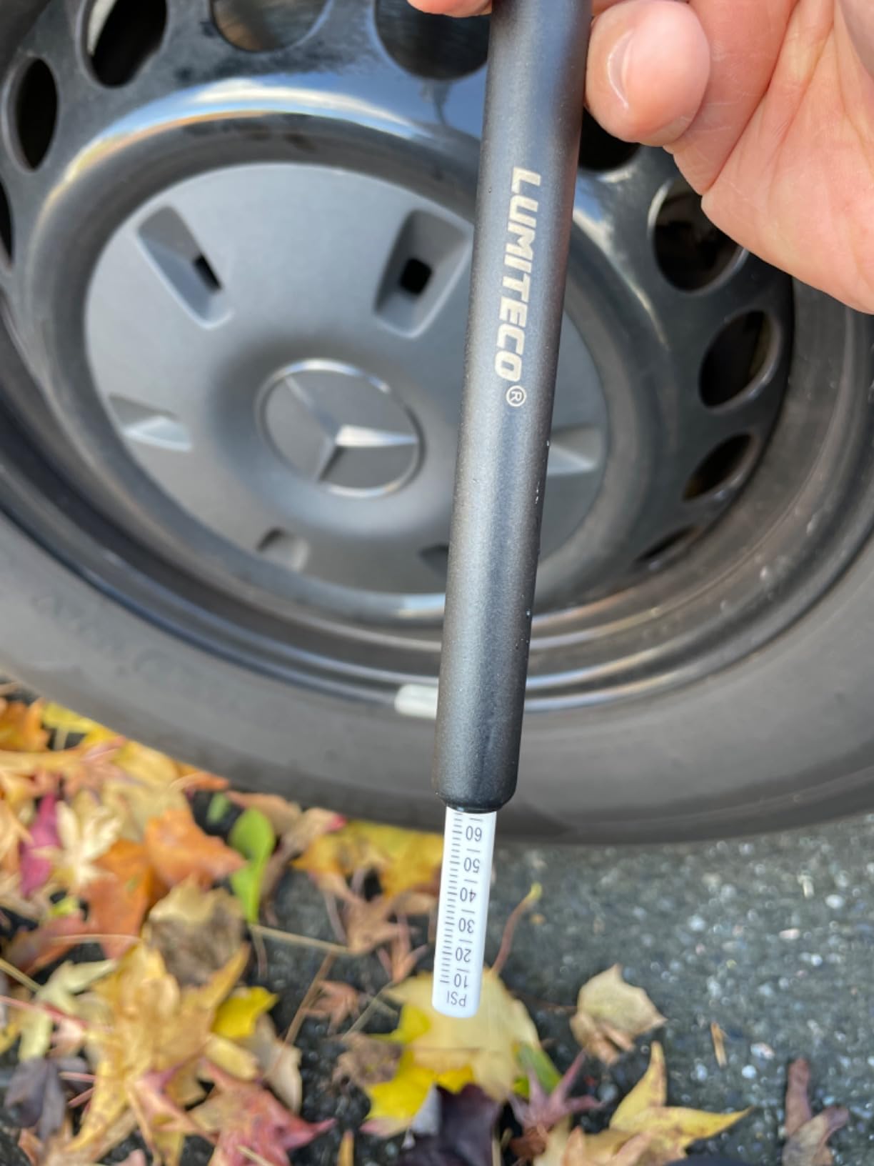 LUMITECO 12'' Dual Head Tire Pressure Gauge, Heavy Duty Truck Tire Gauge Range 10-150PSI 1-10Bar for Tire Pressure Checker, Straight-On Tire Air Gauge Extended Tube for Semi Truck, RV, Car, Motorcycle customer photo 1