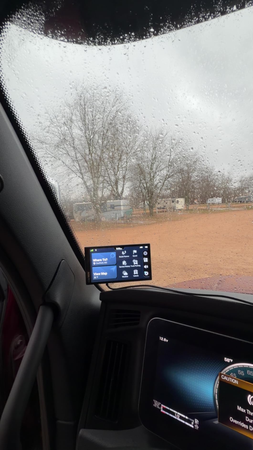 Garmin dēzl™ OTR620, 6” GPS Truck Navigator customer photo 1
