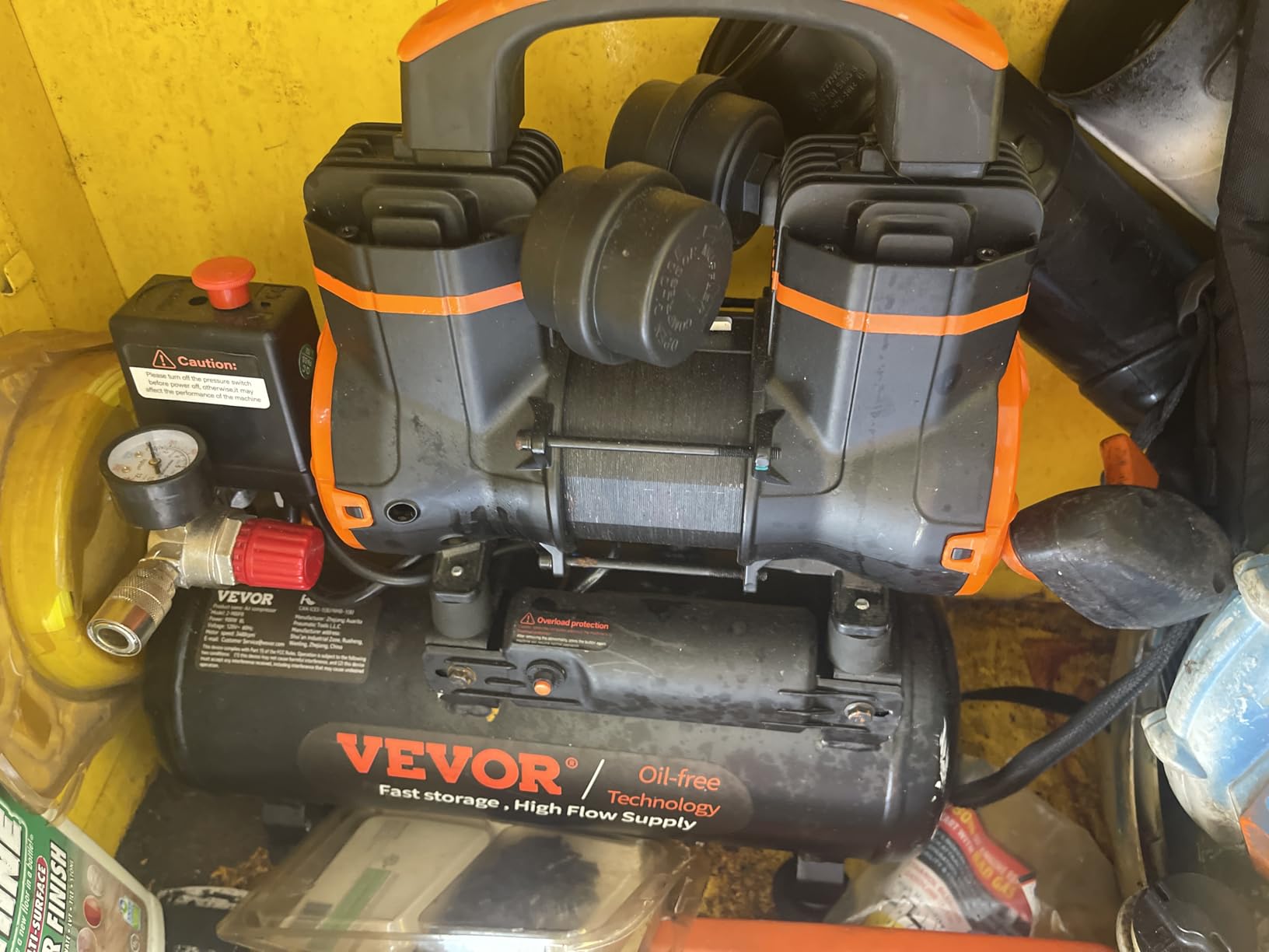 VEVOR Air Compressor, 8 Gallon Steel Tank, 1HP 2.2 CFM@90 PSI Oil Free Air Compressor & Max. 120PSI Pressure, 80dB Ultra Quiet Portable Compressor, for Auto Repair, Tire Inflation, Spray Painting customer photo 2