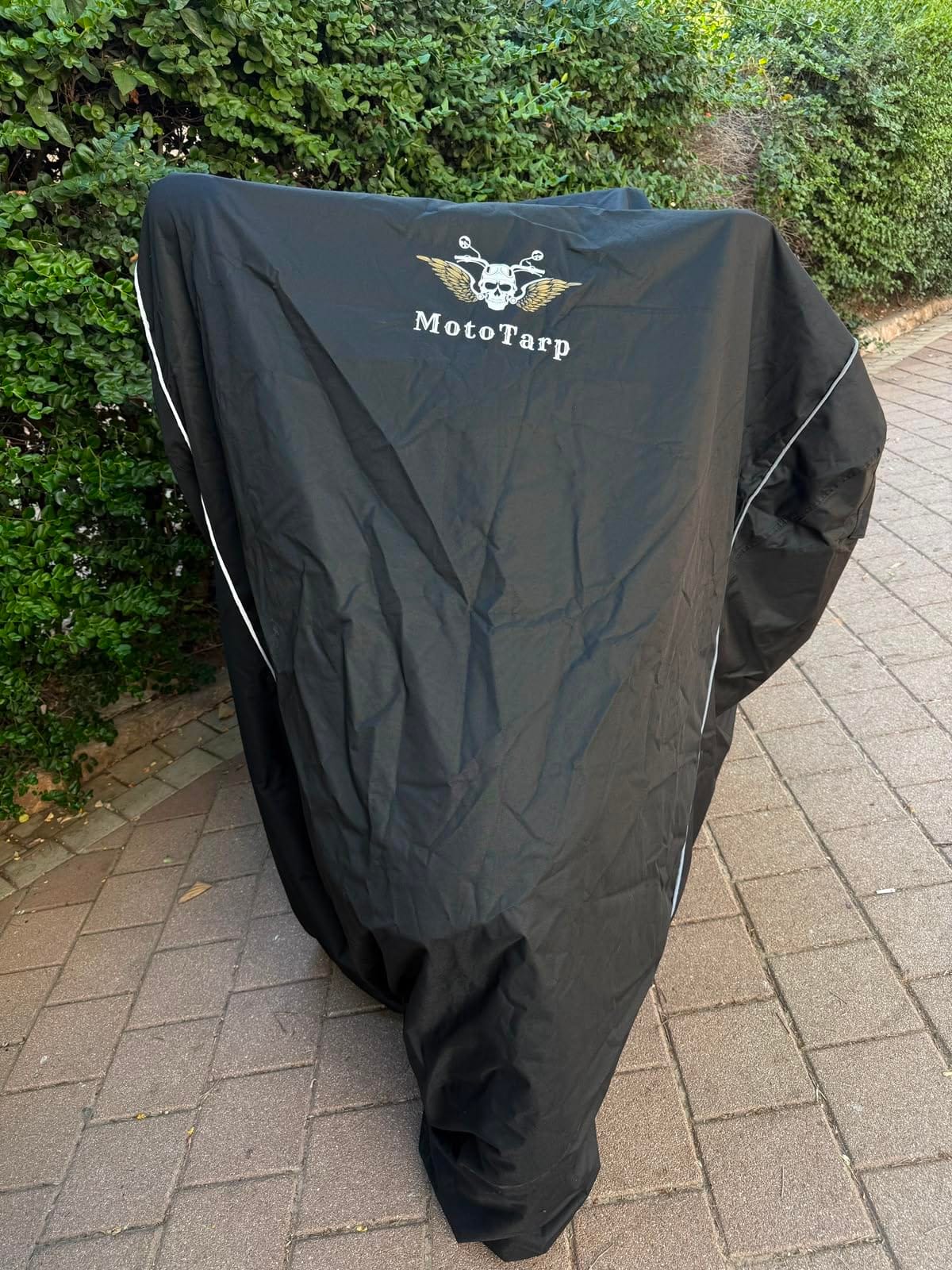 600D Heavy-Duty Waterproof Motorcycle Cover for Outdoor Storage - All-Season Weather Protection with Air Vents, Heat-Resistant Fabric, Wheel Lock Slots & Reflective Strips customer photo 1