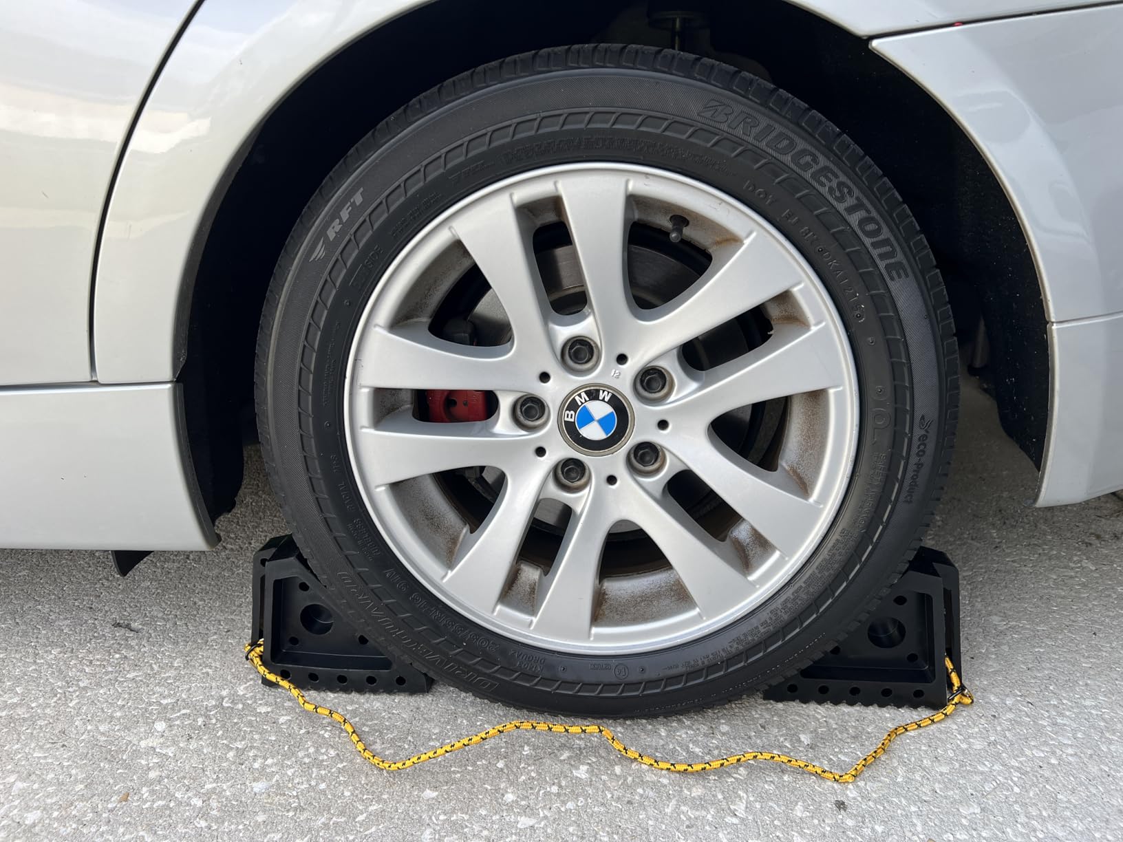4 Pack Heavy Duty Wheel Chocks with 39