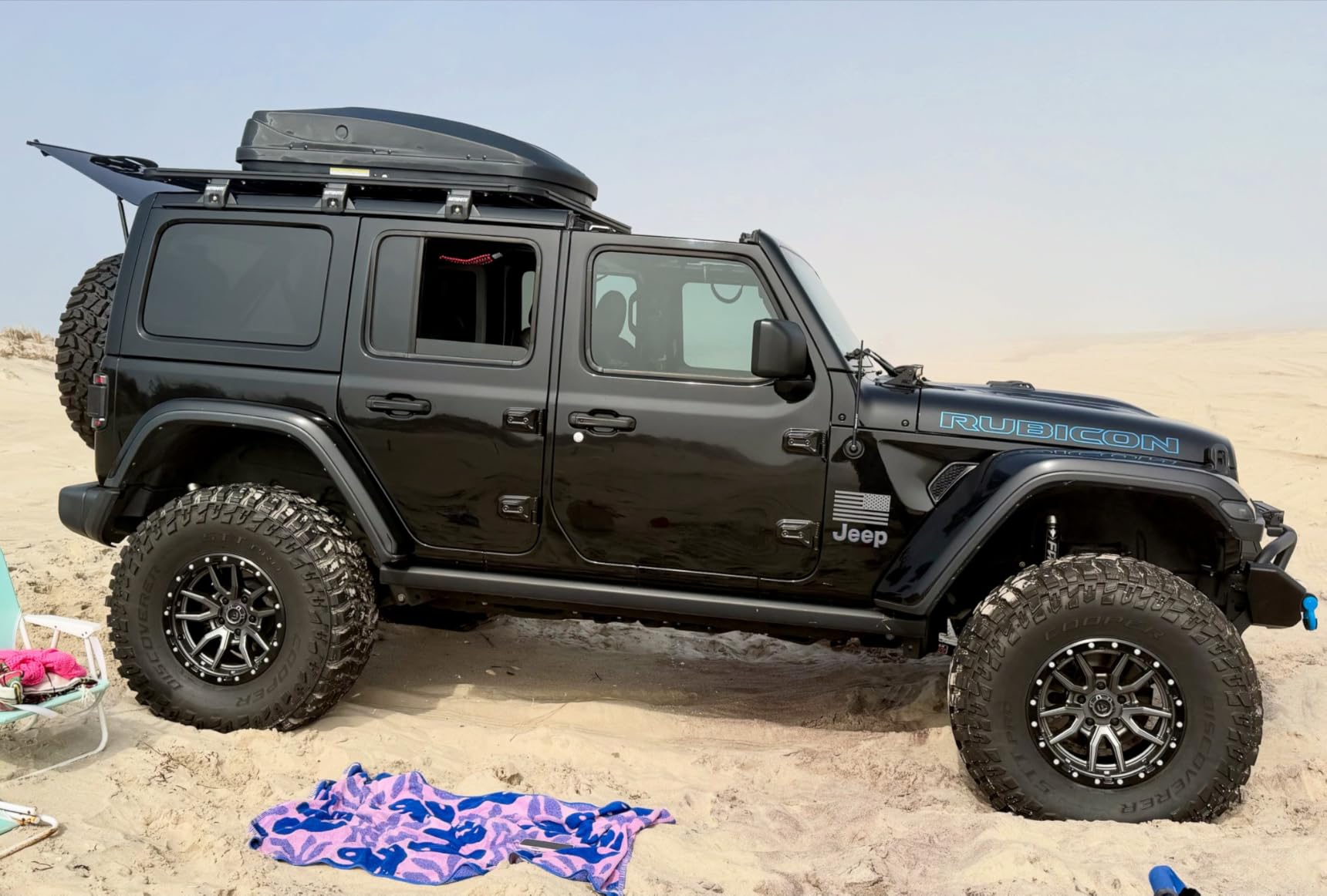Red Rooftop Cargo Box,Roof Cargo Carrier Hard Shell,15.5 Cubic Feet customer photo 2