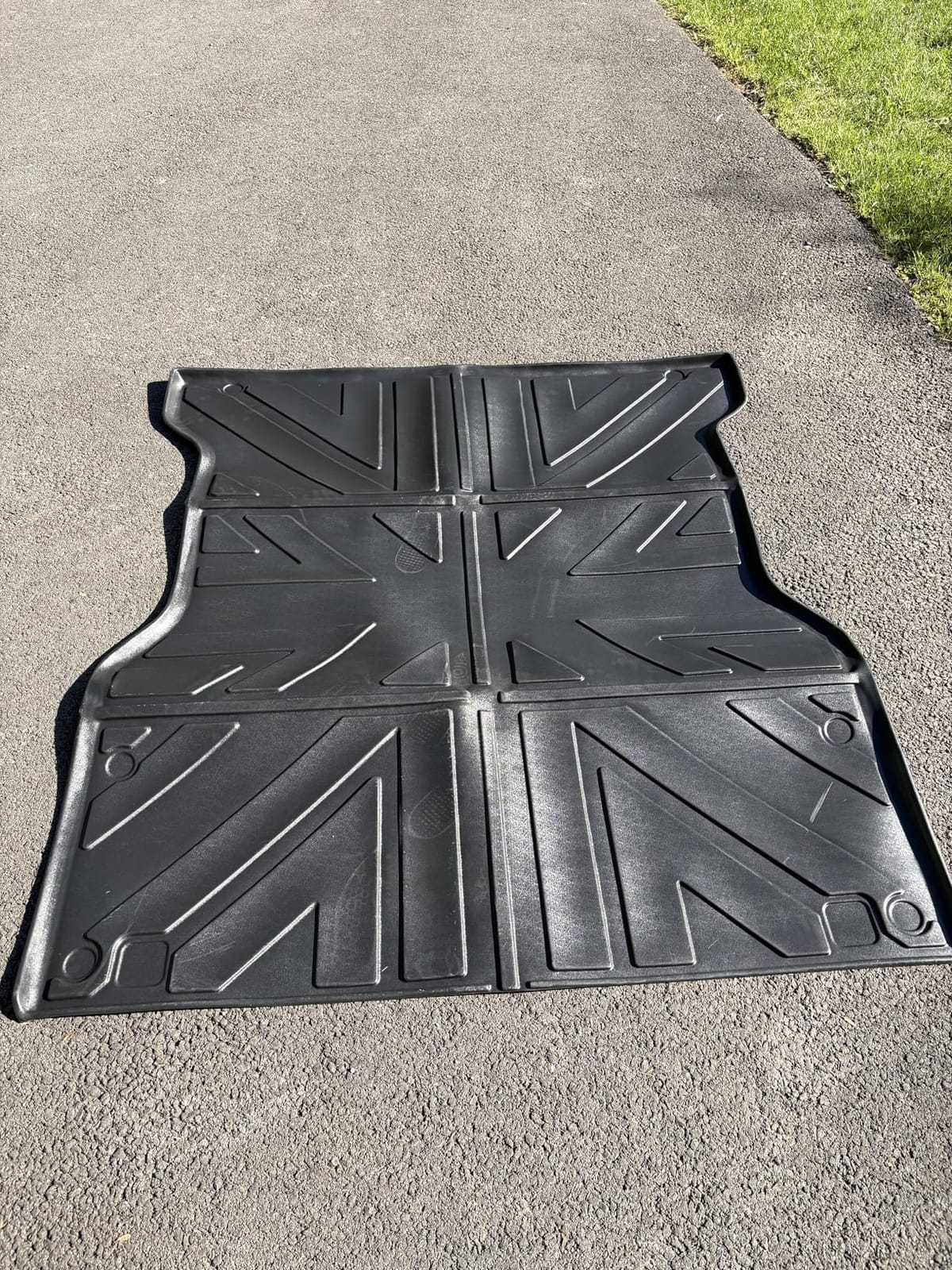 5.8FT Bed Mat Compatible with 2019-2025 Chevy Silverado 1500&GMC Sierra 1500 Truck Bed Liner Pickup Car Truck Potector for Chevrolet Silverado Accessories(19-25 Silverado&Sierra 1500 5.8FT) customer photo 1