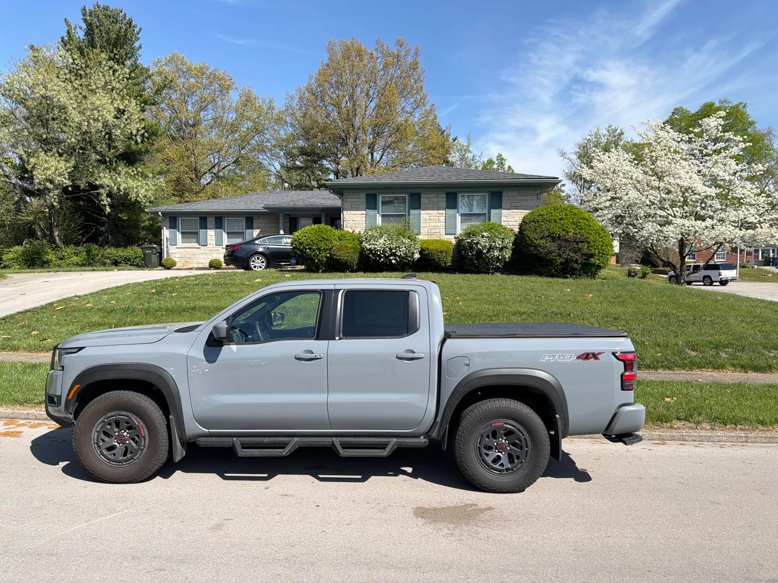 Soft Tri-Fold Truck Bed Tonneau Cover Fit for Nissan Frontier 2005-2026 5ft | Soft Tri-folding Truck Bed Cover Compatible with Nissan Frontier 2005-2026 5 Feet Bed Pickup (NOT for México) customer photo 1