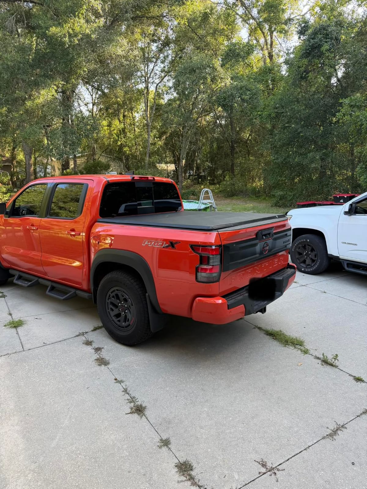 Soft Tri-Fold Truck Bed Tonneau Cover Fit for Nissan Frontier 2005-2026 5ft | Soft Tri-folding Truck Bed Cover Compatible with Nissan Frontier 2005-2026 5 Feet Bed Pickup (NOT for México) customer photo 2
