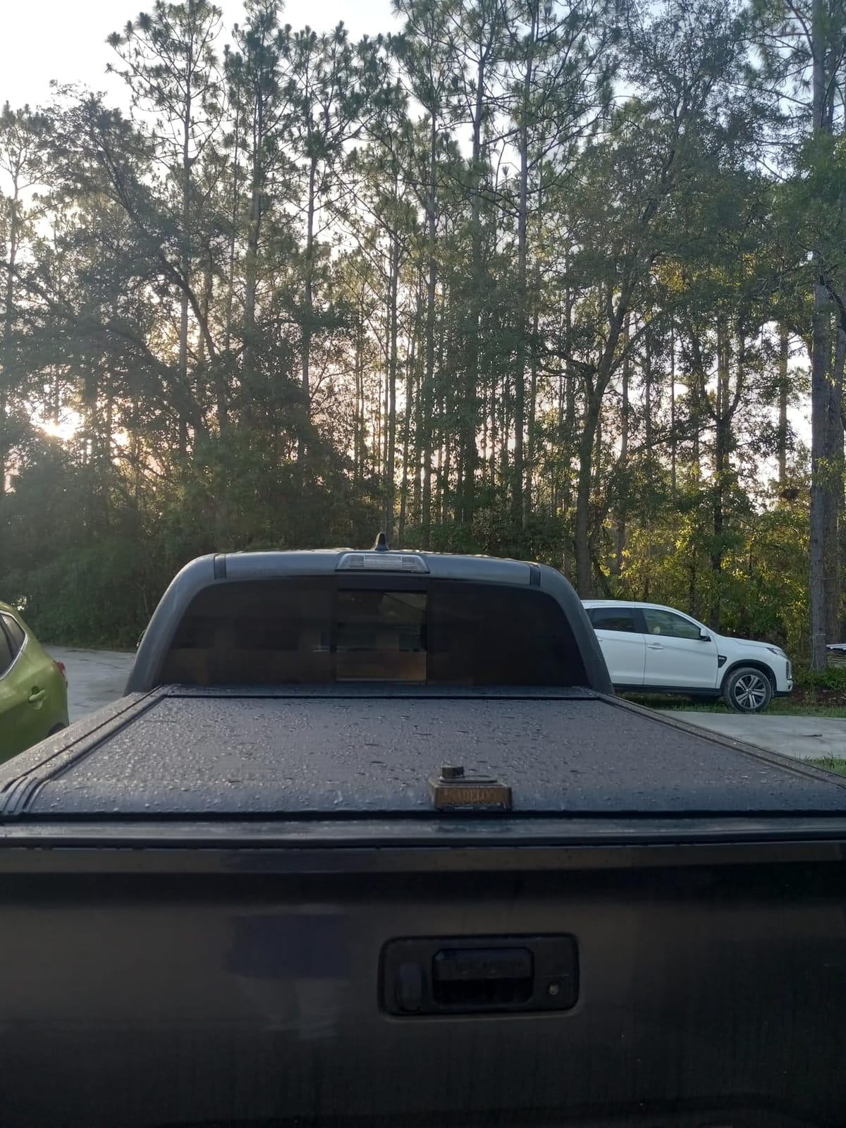 Retractable Truck Bed Tonneau Cover Fits 2016-2026 Toyota Tacoma (5'/60