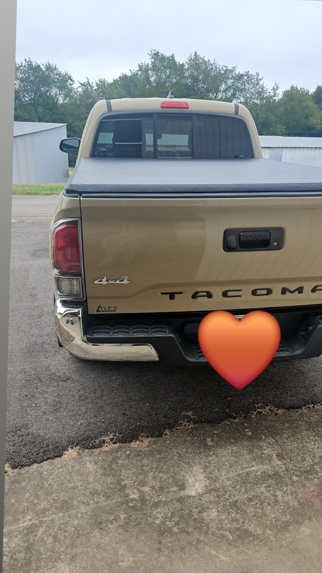 Soft Trifold Truck Bed Tonneau Cover Fits for 2016-2023 Toyota Tacoma 5ft | Soft Tri-fold Truck Bed Cover Compatible with 2016-2023 Toyota Tacoma(Excl. Trail), Fleetside 5 Ft Bed with Track Rail System customer photo 1