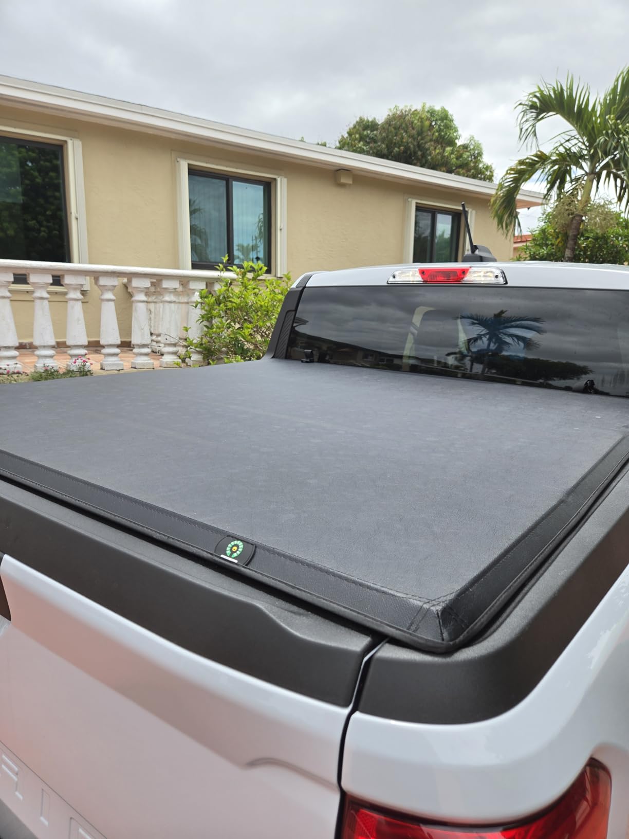 Soft Tri-Fold Truck Bed Tonneau Cover for Ford Maverick 2022-2026 4.5ft Bed | Soft Tri-folding Truck Bed Cover Compatible with Ford Maverick 2022 2023 2024 2025 2026 4.5 Feet Bed Pickup customer photo 1