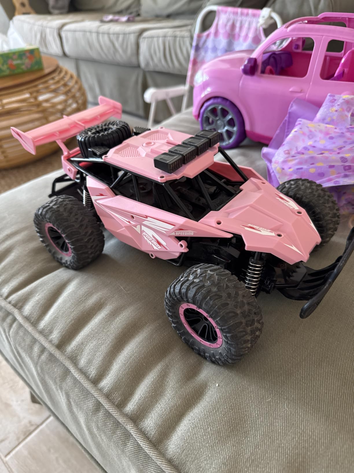 kolegend Remote Control Car 2.4GZh High Speed 25km/h RC Monster Trucks 50+min with LED Headlight and Rechargeable Battery for Boys Girls Kids customer photo 1