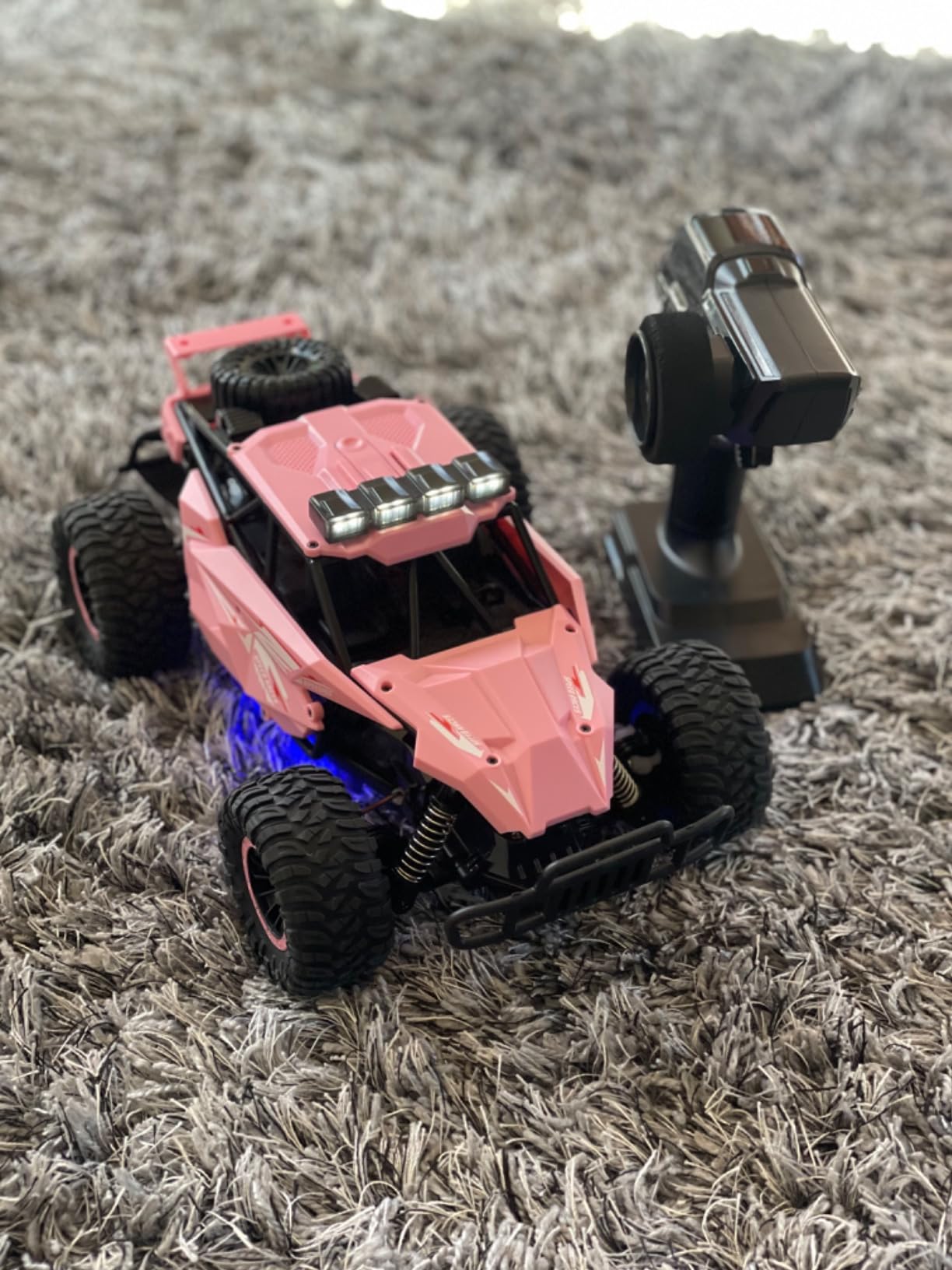 kolegend Remote Control Car 2.4GZh High Speed 25km/h RC Monster Trucks 50+min with LED Headlight and Rechargeable Battery for Boys Girls Kids customer photo 2