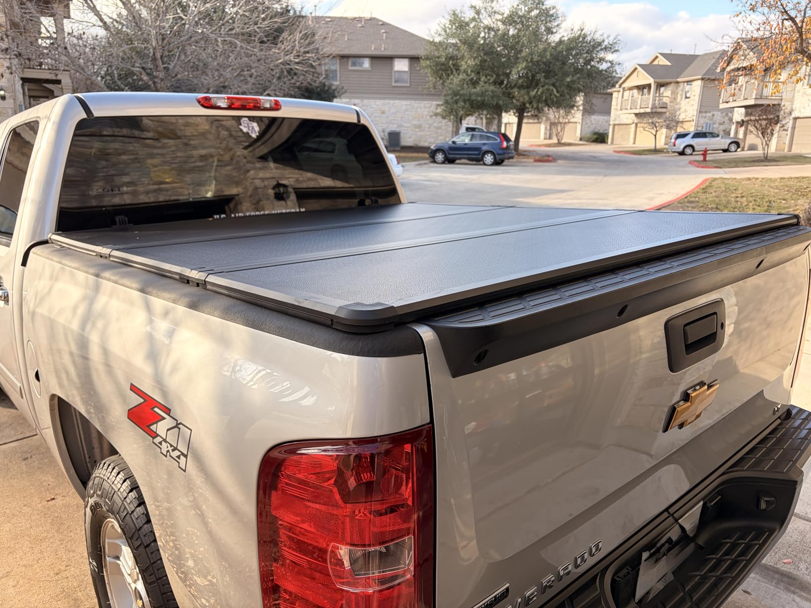 Low Profile Tri-fold Truck Bed Tonneau Cover Compatible with 2019-2026 Chevy/GMC Silverado/Sierra 1500 | 5'8