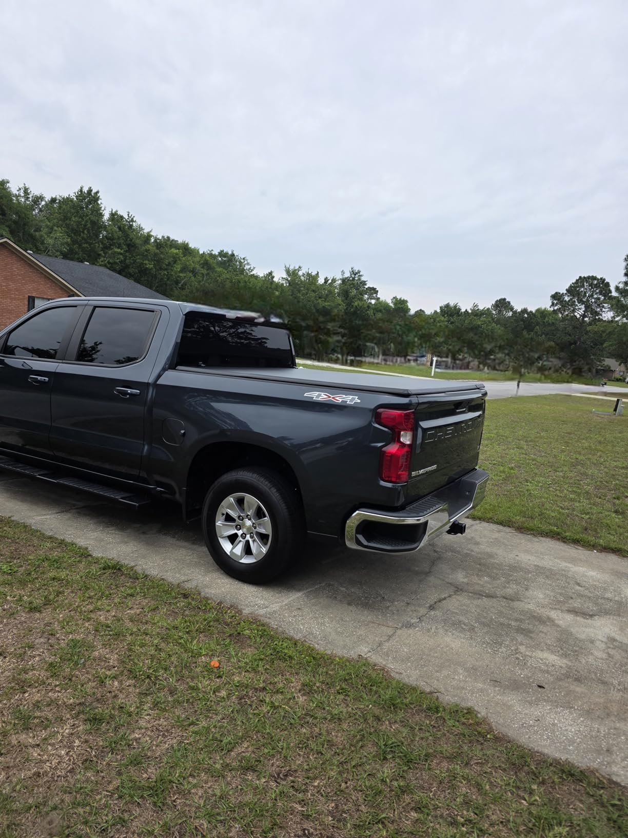 Soft Quad-Fold Tonneau Cover for 2020-2026 Silverado 2500 3500 HD 6.9ft | Soft Quad-folding Truck Bed Cover for GMC Sierra/Chevy Silverado 2500 3500 HD 2020-2026 6.9ft Bed w/o Multi-Flex Tailgate customer photo 1
