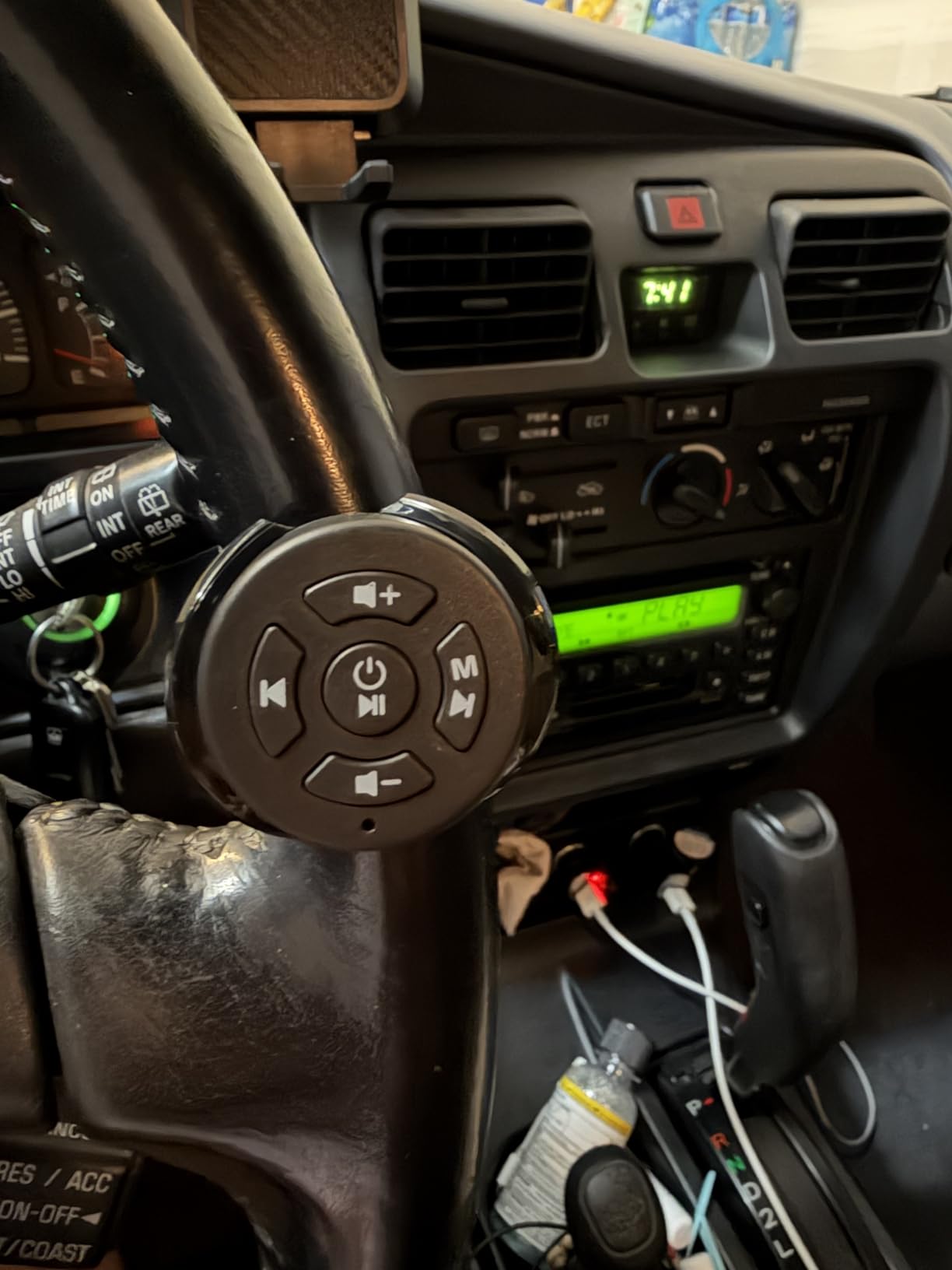 Car Audio Bluetooth 5.1 Cassette Receiver, Cassette Bluetooth Adapter for Car Tape Player, Wireless Cassette Aux Adapter with Hands-Free Calling, Compatibility with Smartphones, Tablets, MP3, TF Card customer photo 1