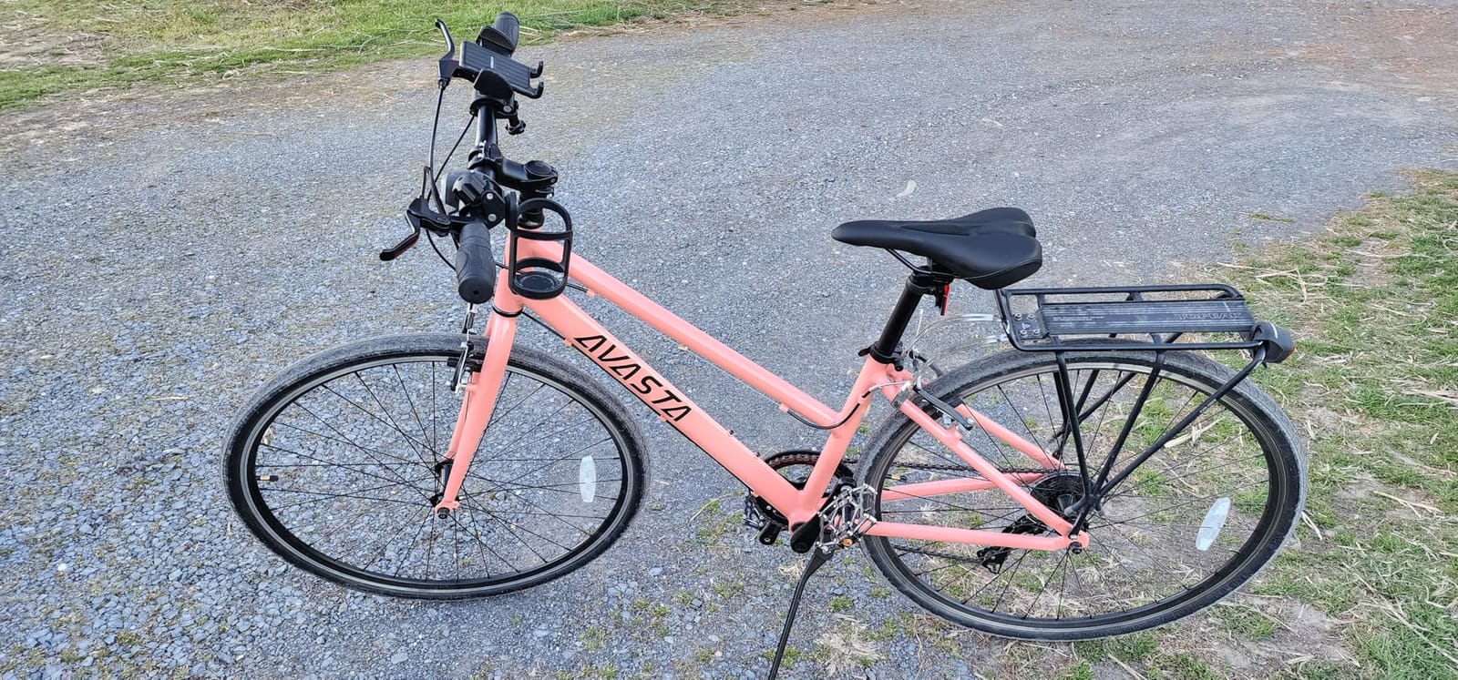 AVASTA Populus 700C Road Bike for Women with Kickstand, 15 17 Inch Lightweight Step Through Aluminum Alloy Frame, 7-Speed Drivetrain, Multiple Colors customer photo 1