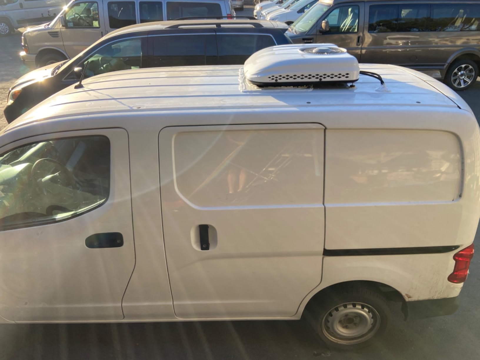 RV Air Conditioner 12V 10000 BTU Rooftop Air Conditioner for RVs, Trucks, Vans, Campers, Tractor, Low Profile Quiet AC Unit, Battery Powered, Rotor Compressor 12V Parking ac customer photo 1
