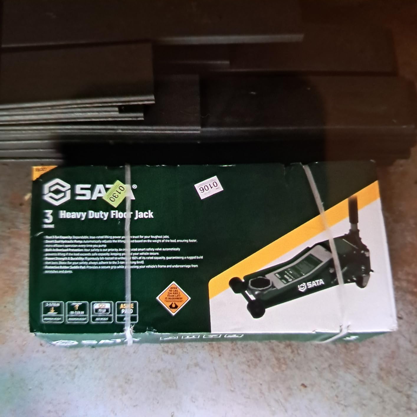 SATA 3-Ton (6,600 lb) Heavy-Duty Steel Floor Jack Ultra-Low Profile Design (2-11/16