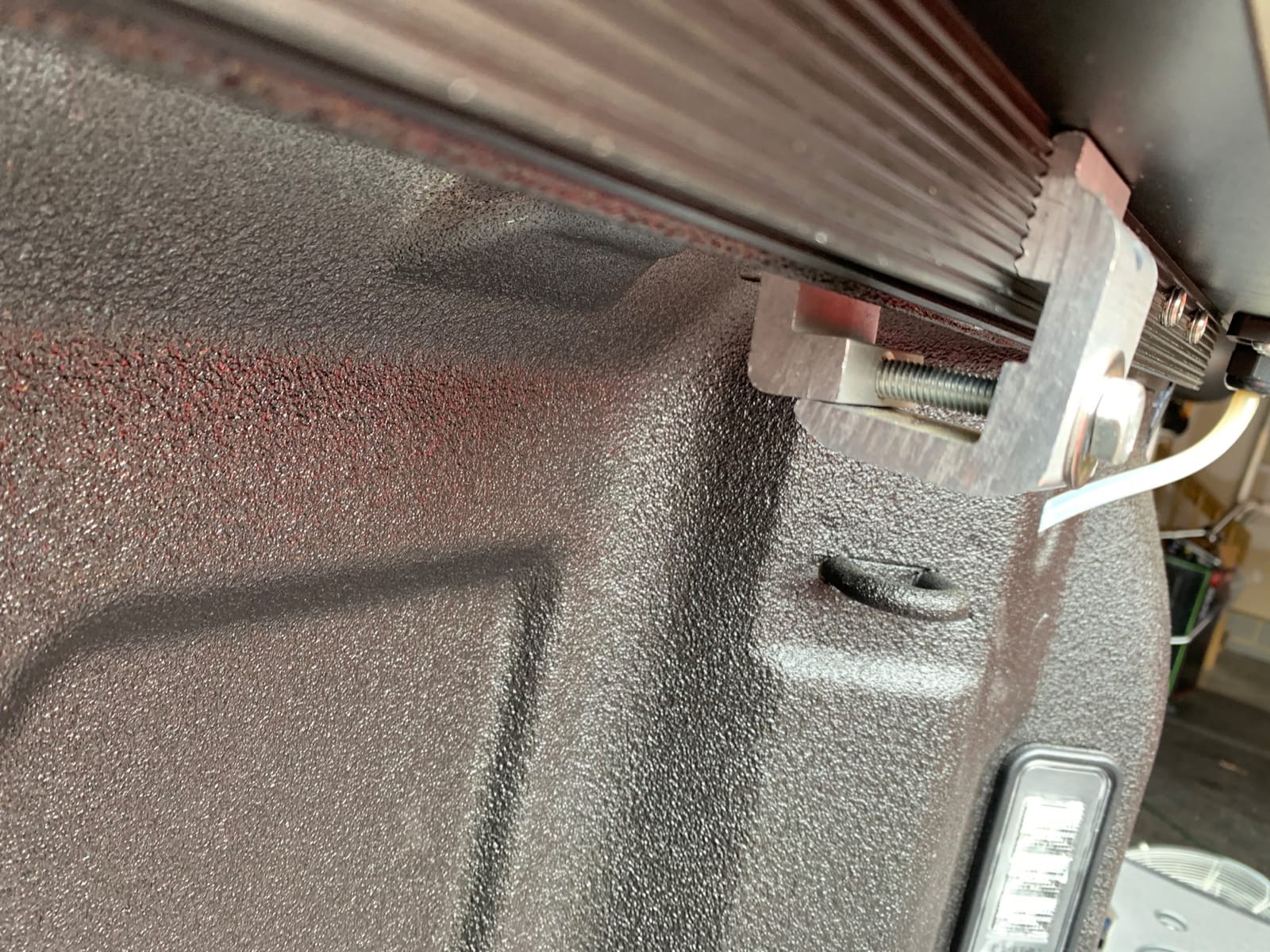 Syneticusa MB Retractable Tonneau Cover fit 2020-2026 Silverado/Sierra 2500 | 3500 6'8