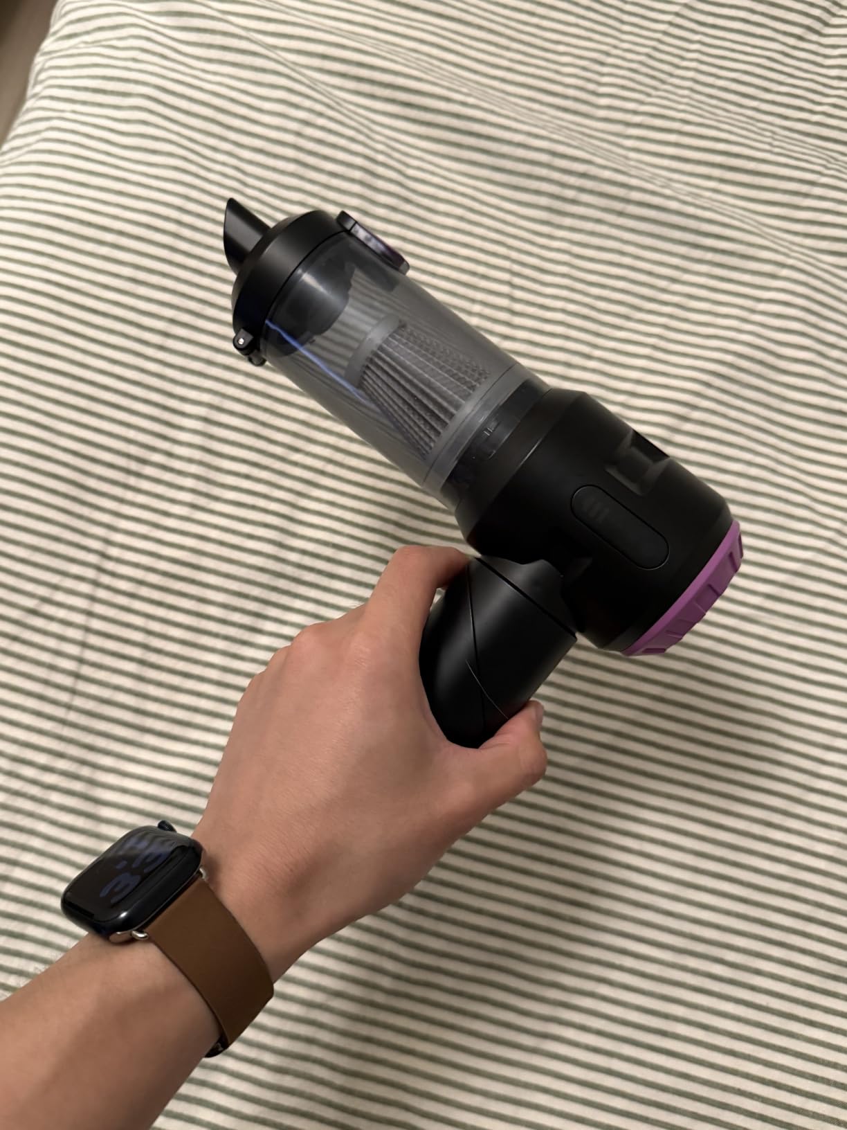 Wansimoo Handheld Car Vacuum Cleaner,25000PA Strong Cyclonic Suction Foldable Mini Vacuum Portable Cordless with Digital Display and One Touch Dust Removal for Car, Home, Office, Kitchen (Purple) customer photo 1