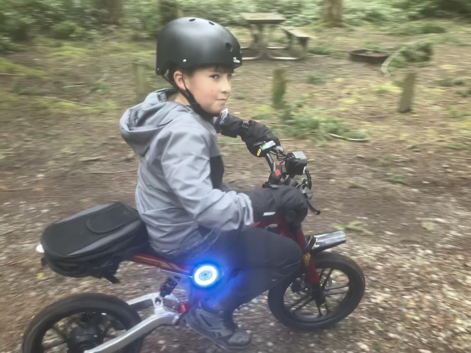 Tuttio ARC-I 36V Electric Dirt Bike for Kids 5-8, 750W Electric Motorcycle for Kids, 20MPH, Up to 25 Miles, 5-Speed Modes Mini Dirt Bike, 16