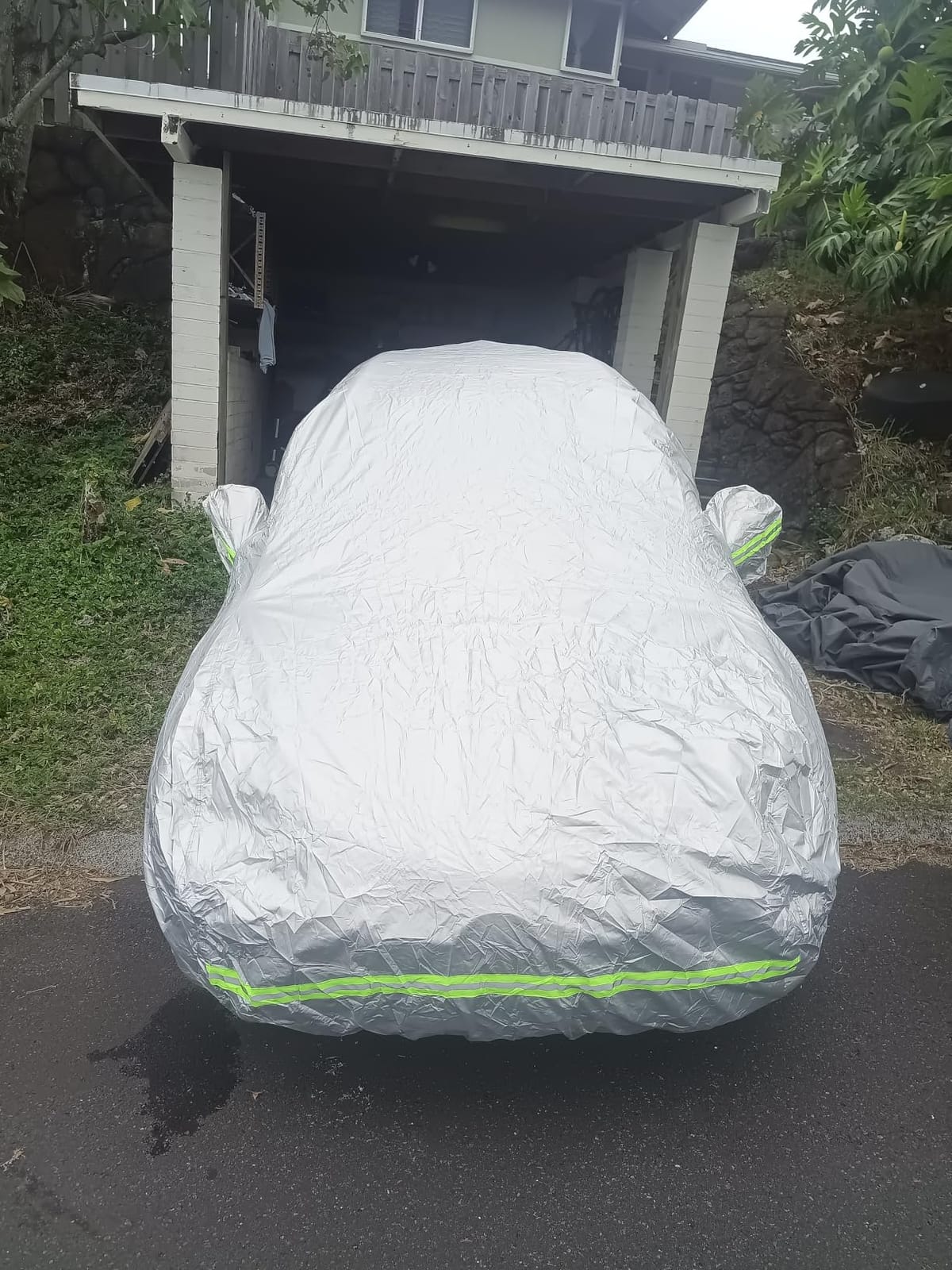 Favoto SUV Car Cover Waterproof All Weather Heavy Duty Car Cover | Outdoor Automatic Car Covers with Air Vent Sun Snow Dust UV Protection Tearproof Cover Universal Fit for Sedan (181-190 in) customer photo 2