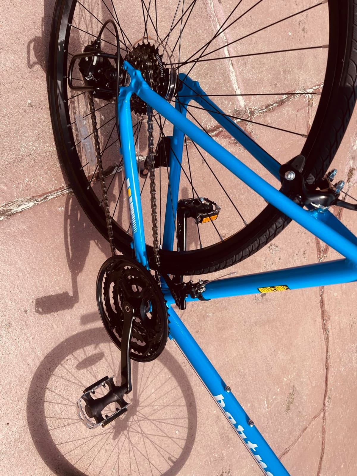 Goplus Hybrid Bike, 18-Speed 700C Urban Commuter Bicycle, Shimano Drivetrain, Lightweight Aluminum Frame, Dual Caliper Brakes, Phone Holder, 85% Pre-Assembled City Bicycle for Men Women Adult customer photo 1