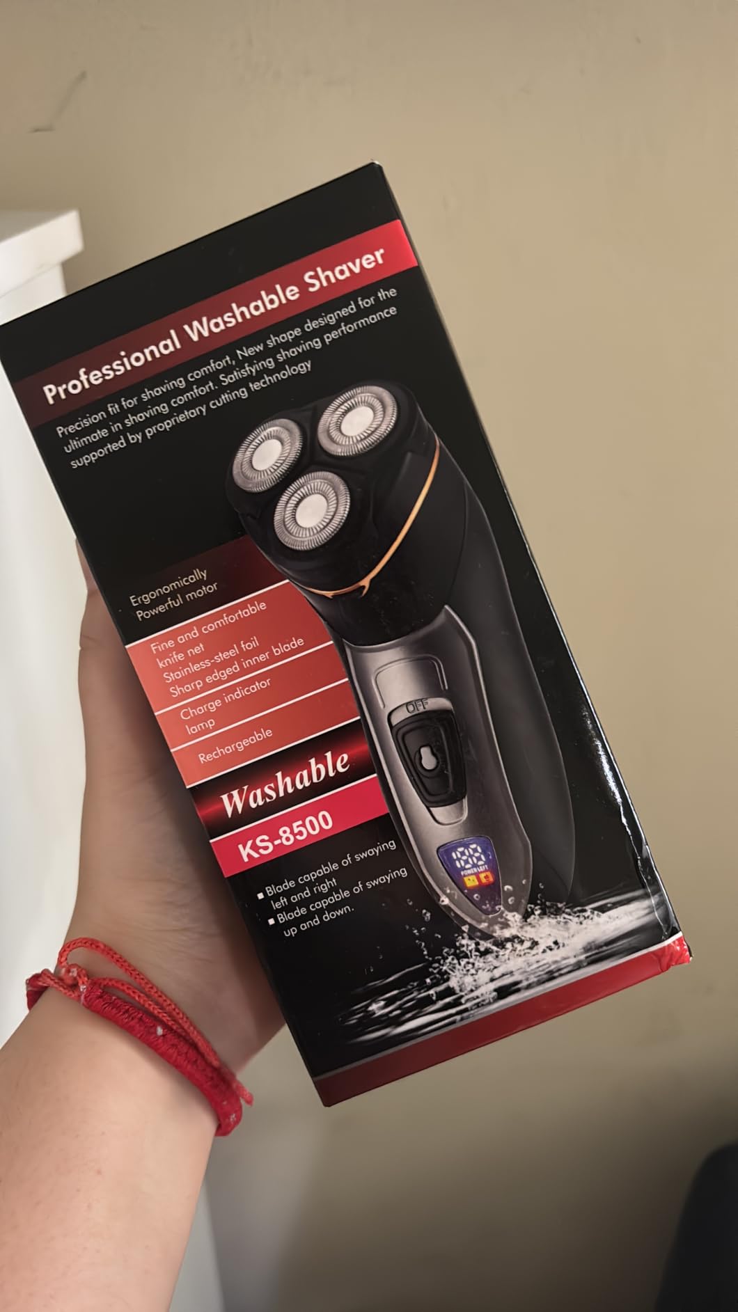 Sakioo Electric Shaver for Men, IPX7 Waterproof Washable, Pop-Up Trimmer, 360° Floating Head, Type-C Fast Charging LED Display, Cordless Wet/Dry Use, Sensitive Skin Friendly, Ideal Travel Gift for Men customer photo 1