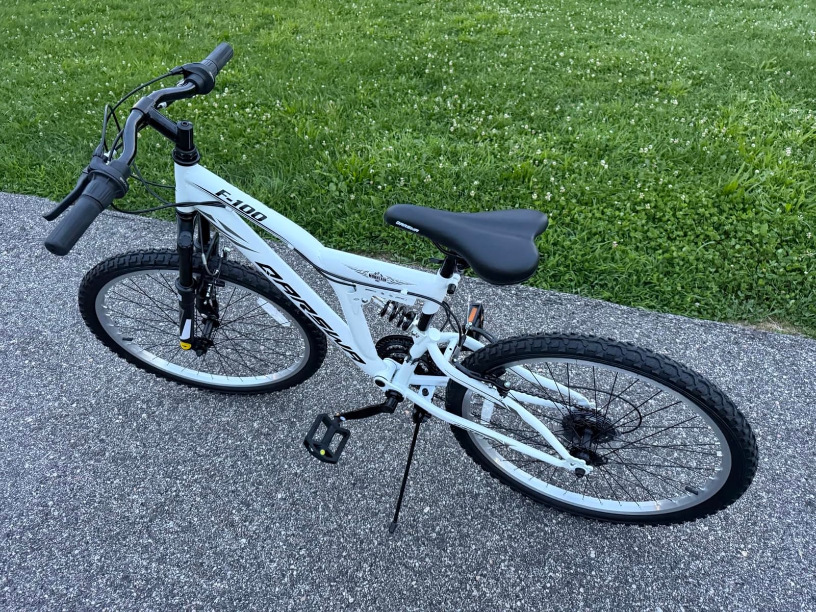 24/26 Inch Mountain Bike for Men & Women, 21-Speed Full Suspension MTB, High-Carbon Steel Frame, Quick Release Front Wheel, Dual Fenders, Easy Assembly, Trail & Commuter Bicycle customer photo 1