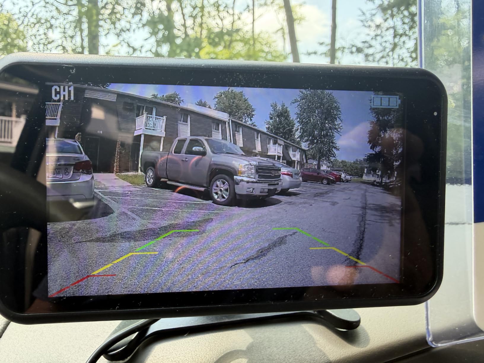 AUTO-VOX 2 Solar Wireless Backup Cameras, 2-Min DIY Install customer photo 2