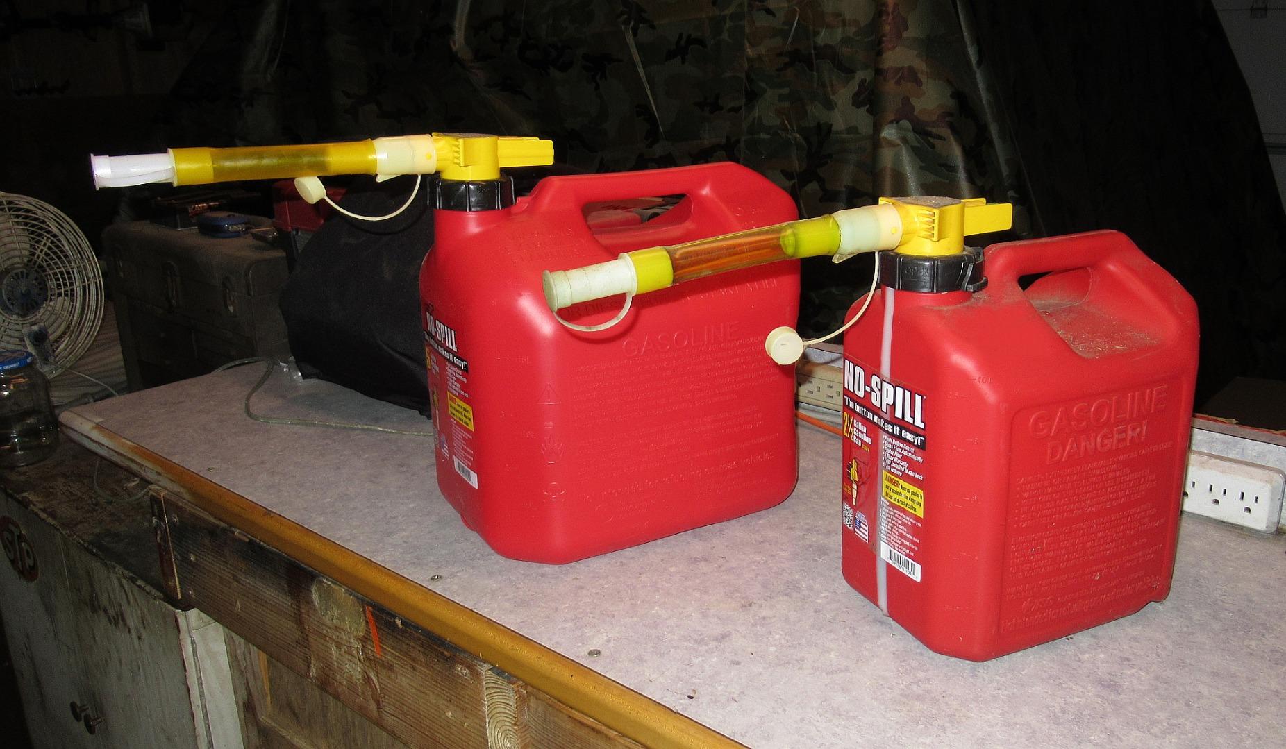 No Spill 1405 2.5 Gallon Gasoline Gas Can customer photo 1